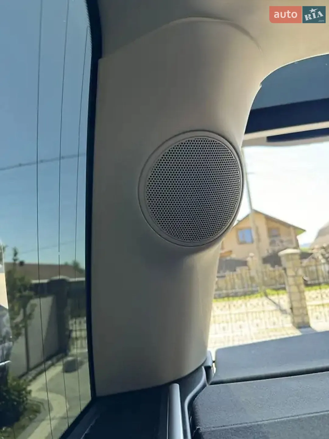 2010 Land Rover Range Rover - мініатюра 37