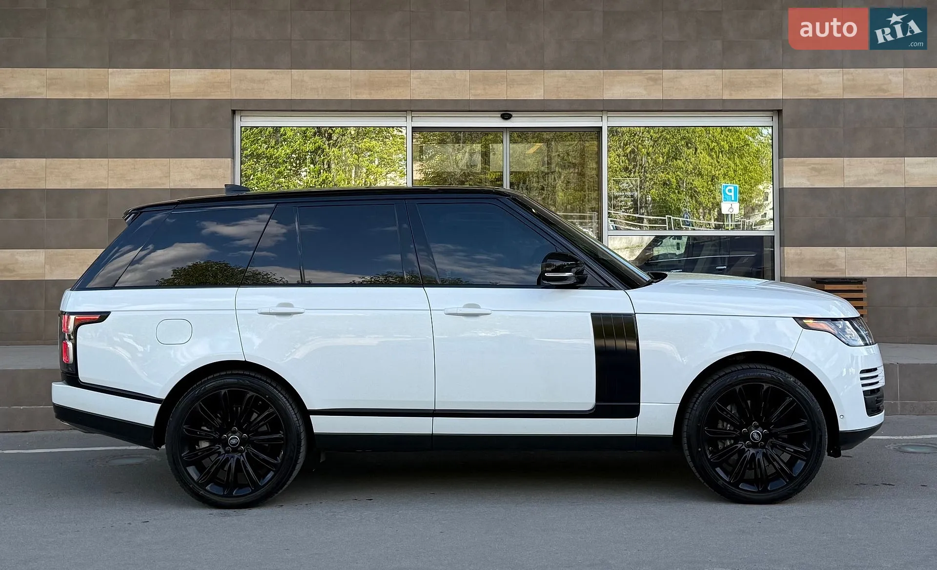 2018 Land Rover Range Rover - мініатюра 2