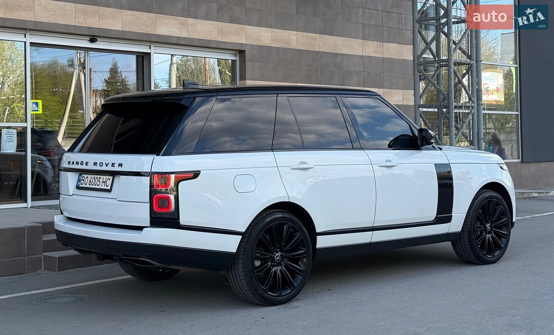 2018 Land Rover Range Rover - мініатюра 17