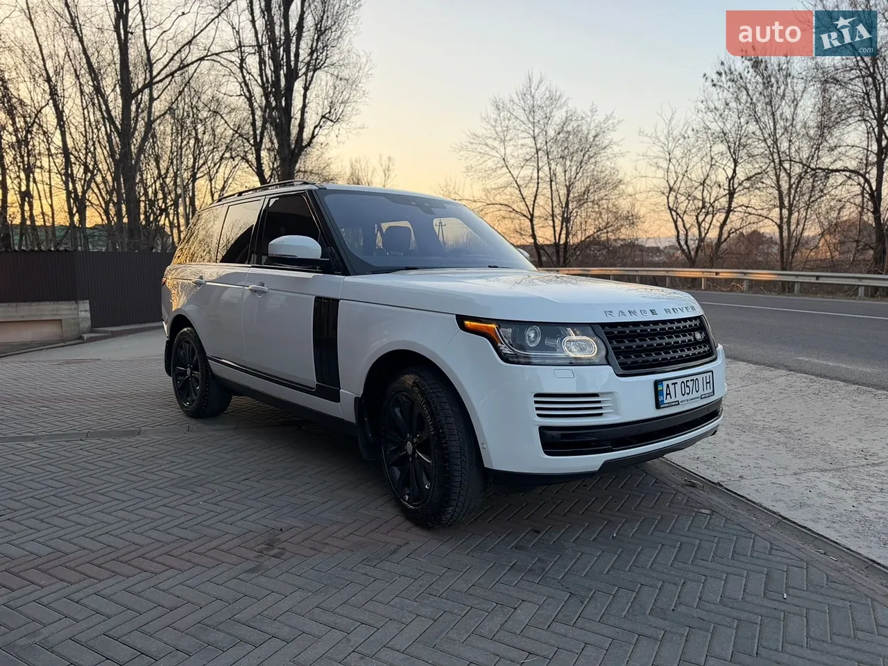 2018 Land Rover Range Rover - мініатюра 16