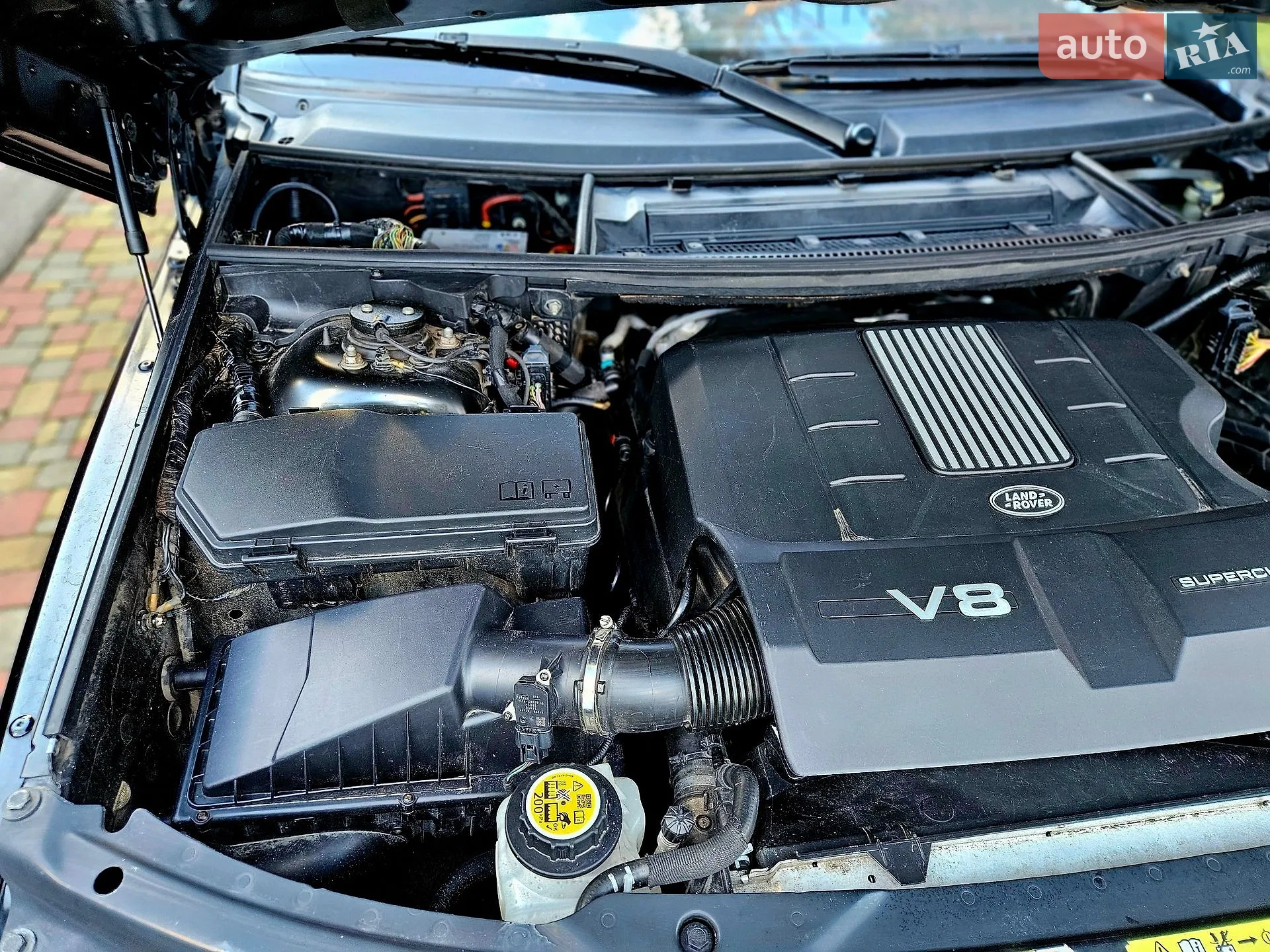 2010 Land Rover Range Rover - мініатюра 21