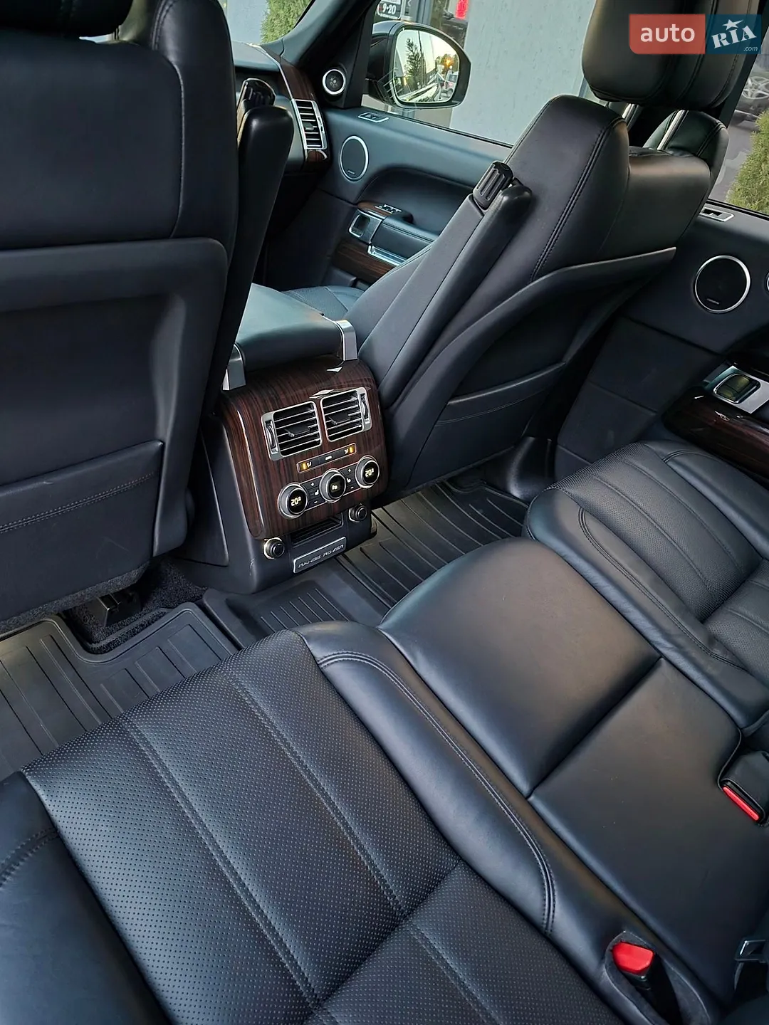 2016 Land Rover Range Rover - мініатюра 22
