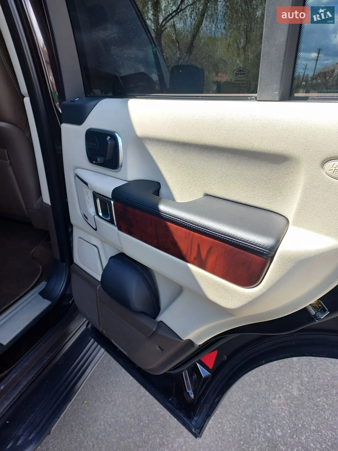 2012 Land Rover Range Rover - мініатюра 27