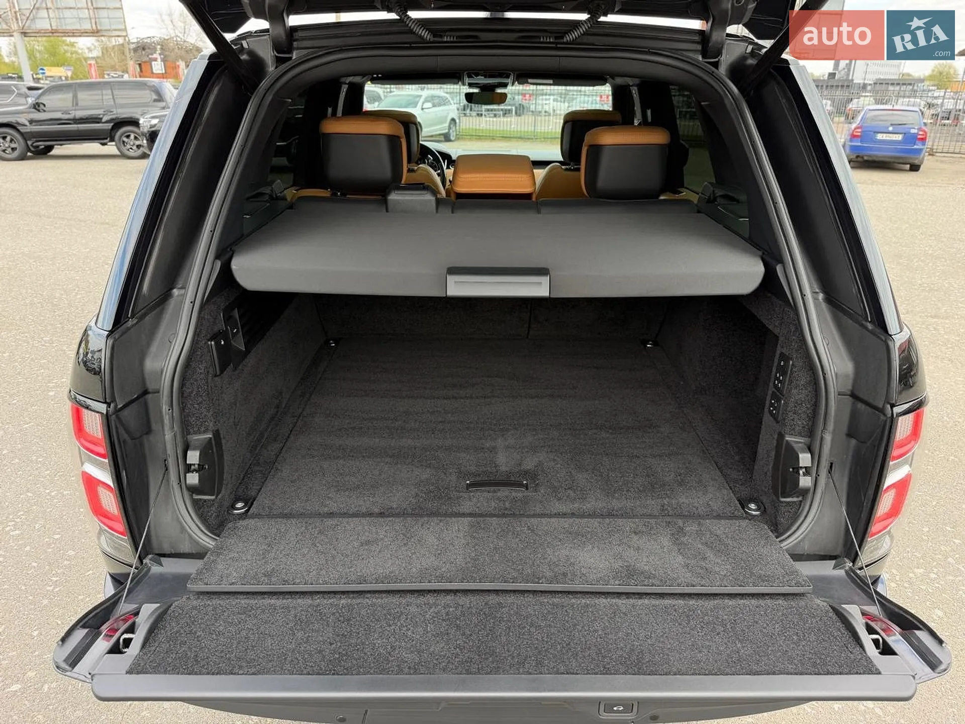 2018 Land Rover Range Rover - мініатюра 38