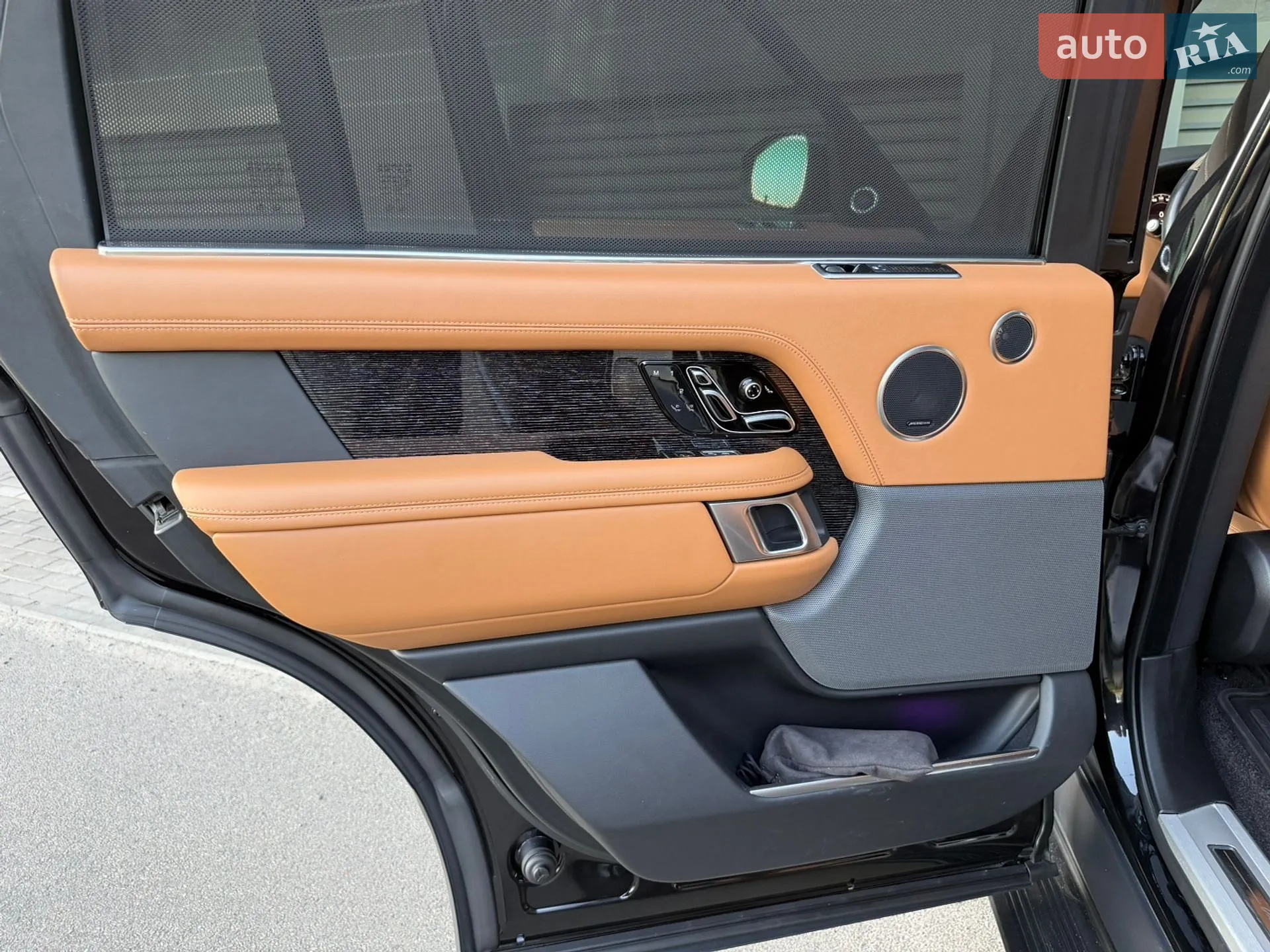 2019 Land Rover Range Rover - мініатюра 18