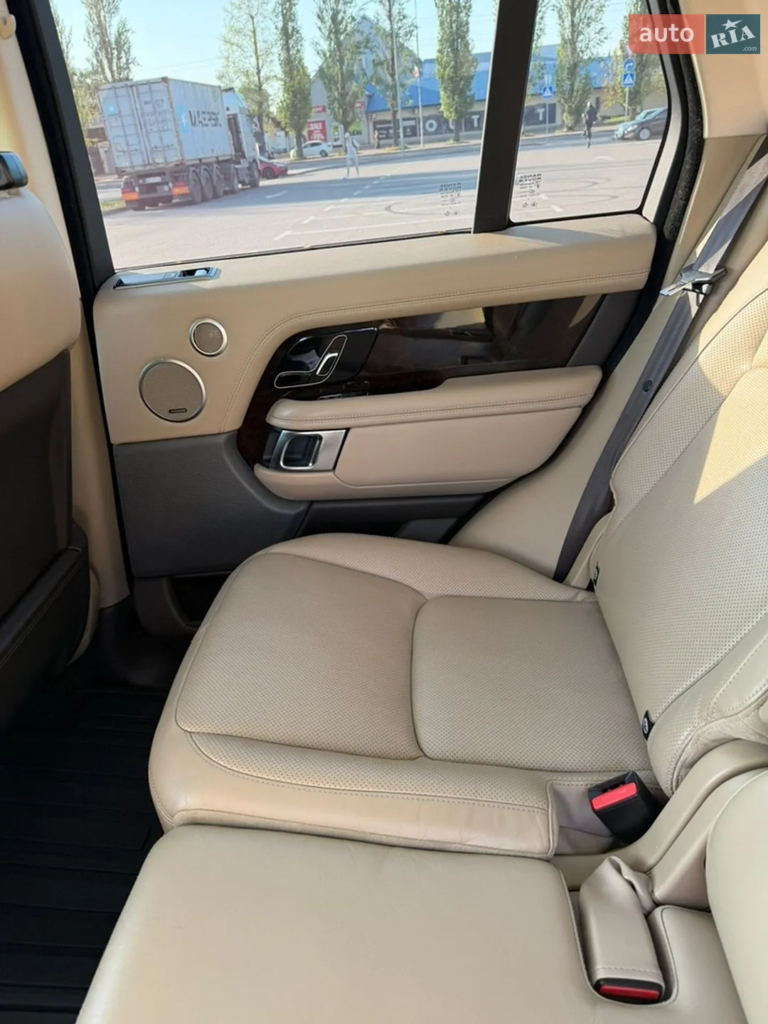 2019 Land Rover Range Rover - мініатюра 28