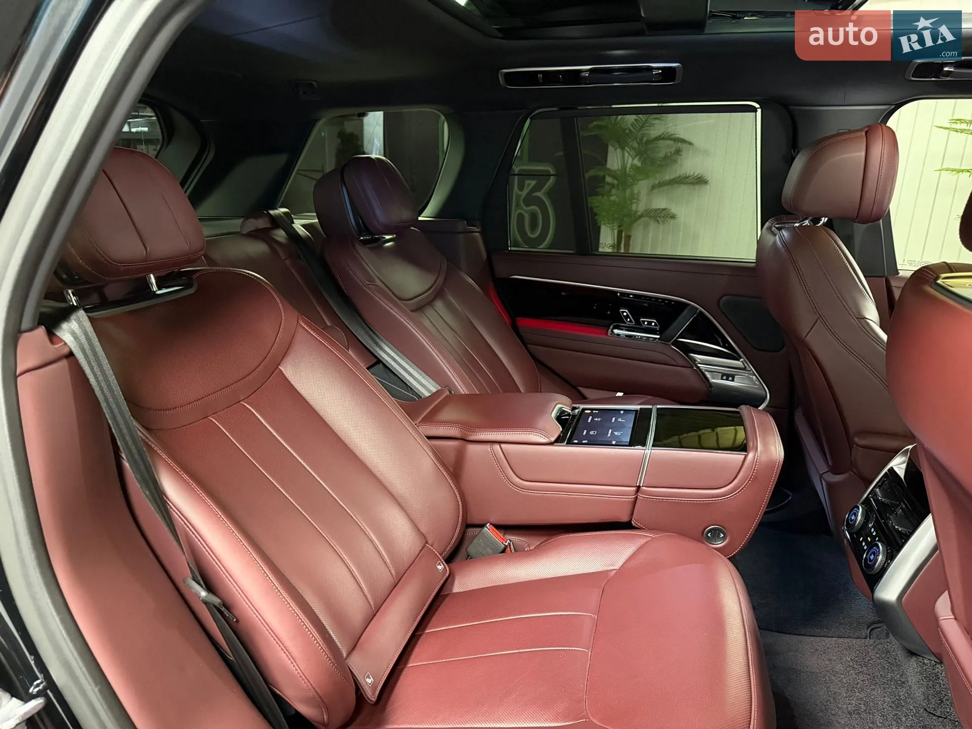 2023 Land Rover Range Rover - мініатюра 24