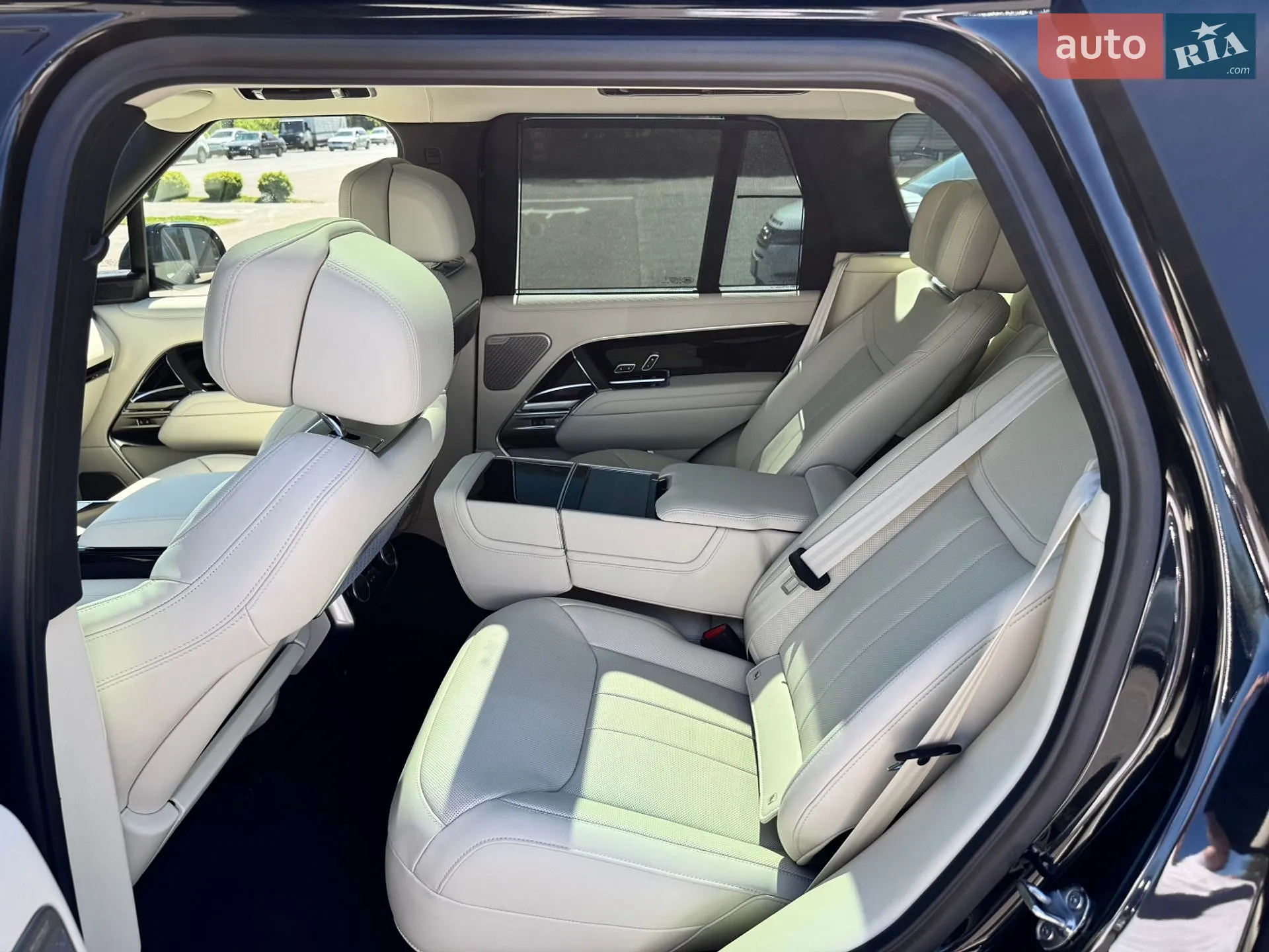 2026 Land Rover Range Rover - мініатюра 15
