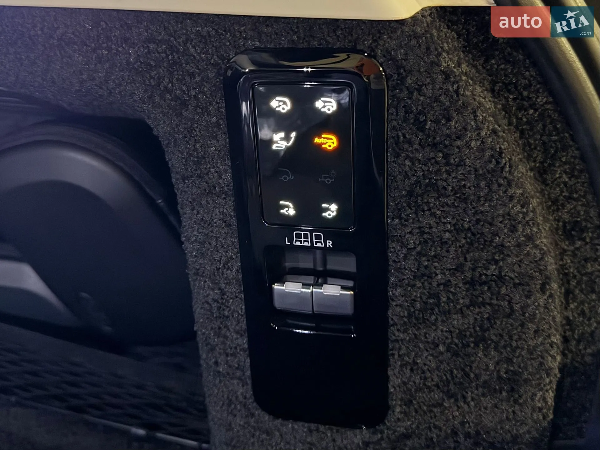 2023 Land Rover Range Rover - мініатюра 96