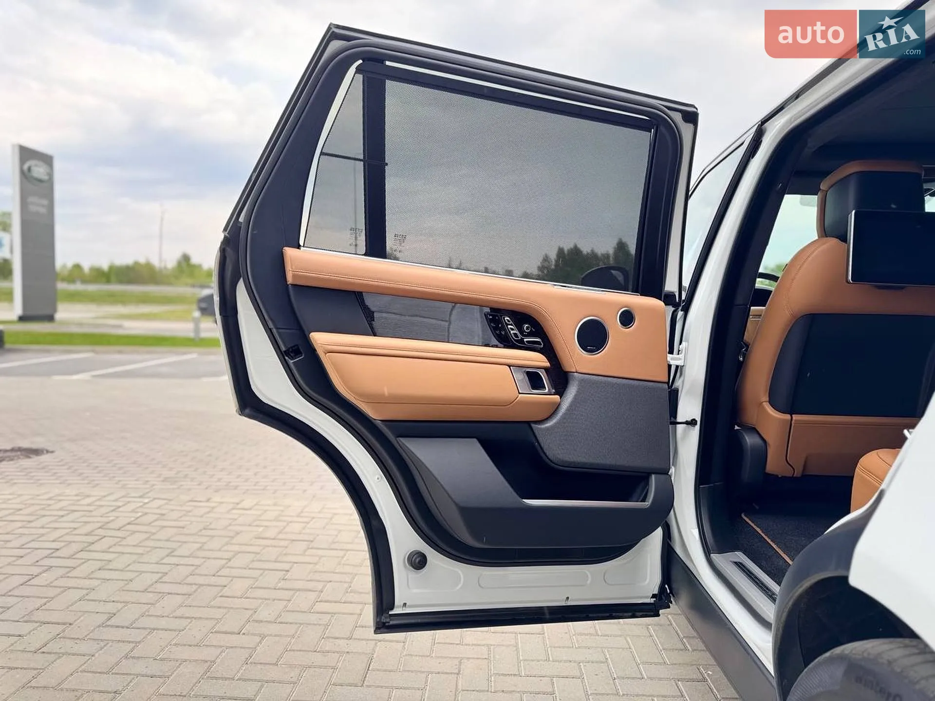 2019 Land Rover Range Rover - мініатюра 19