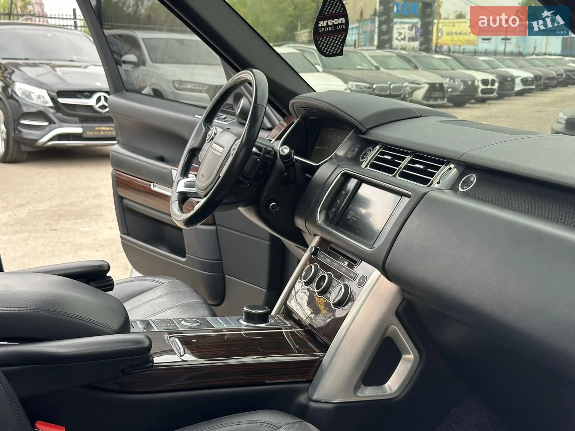 2016 Land Rover Range Rover - мініатюра 28