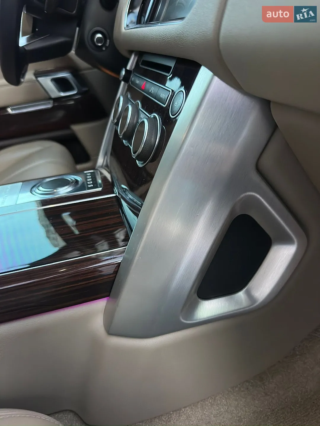 2014 Land Rover Range Rover - мініатюра 29