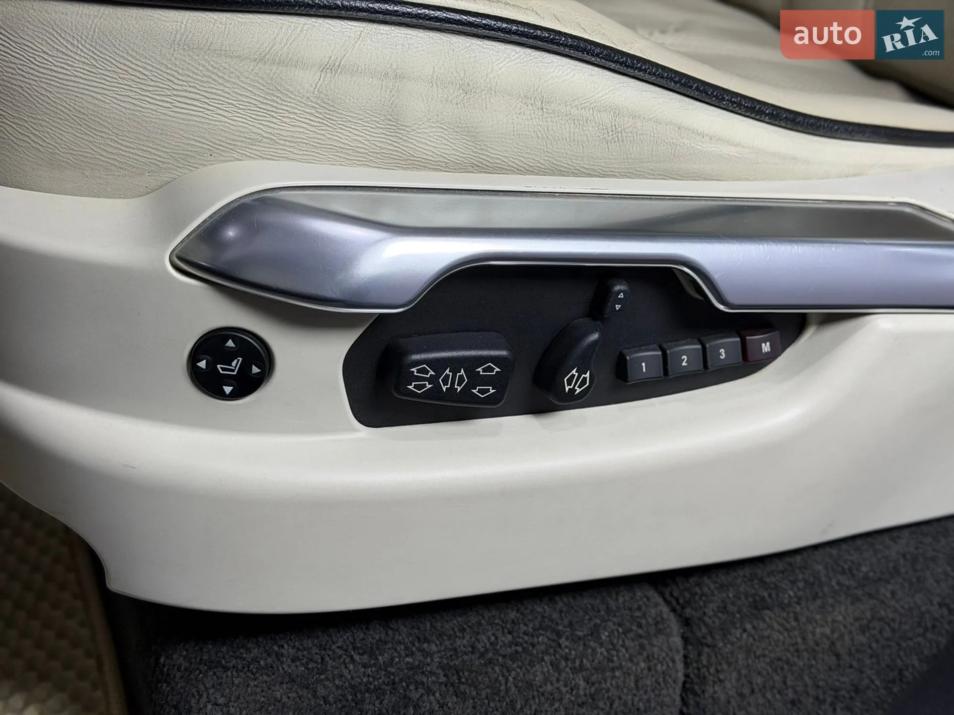 2012 Land Rover Range Rover - мініатюра 47