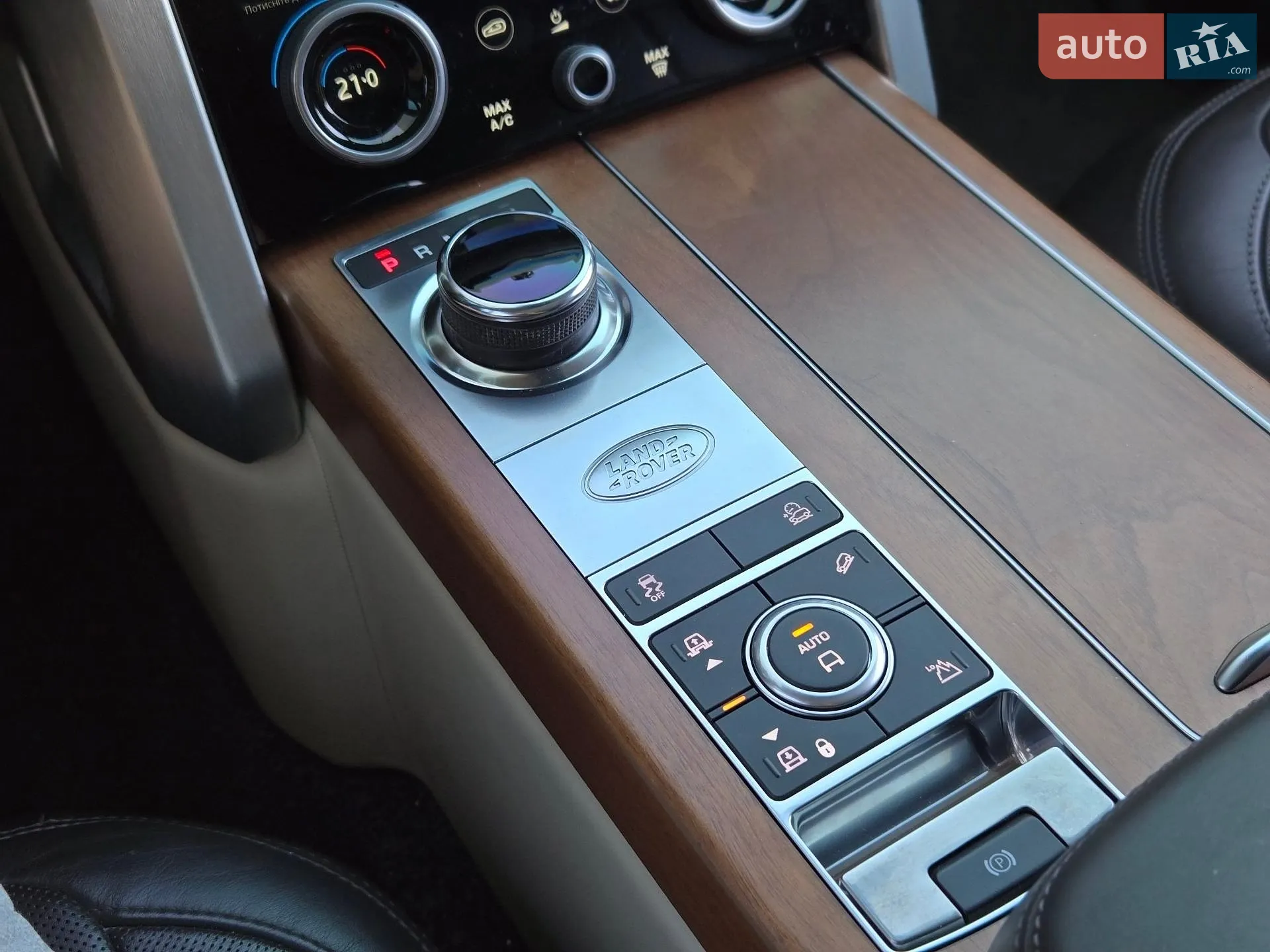 2019 Land Rover Range Rover - мініатюра 23