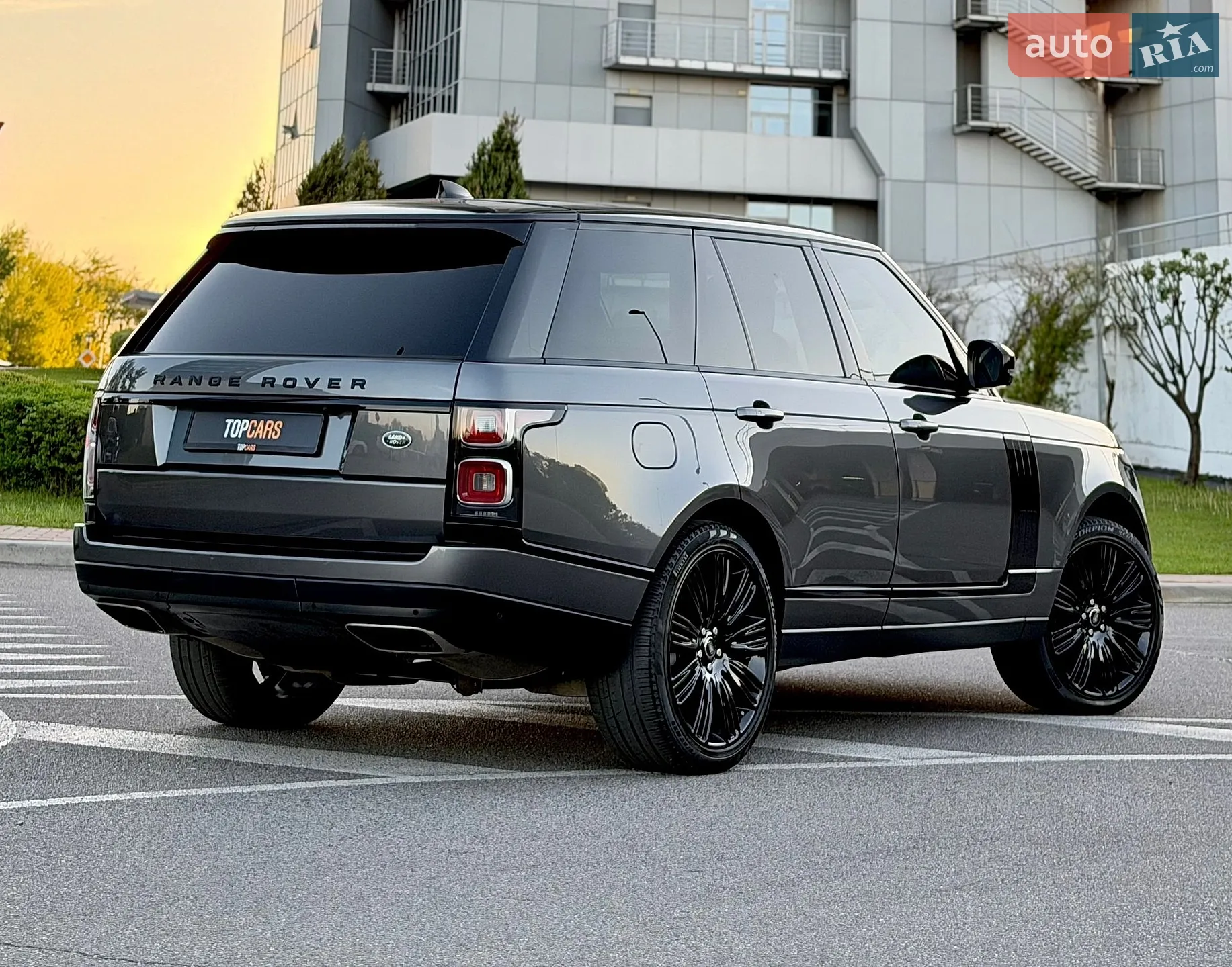 2018 Land Rover Range Rover - мініатюра 18
