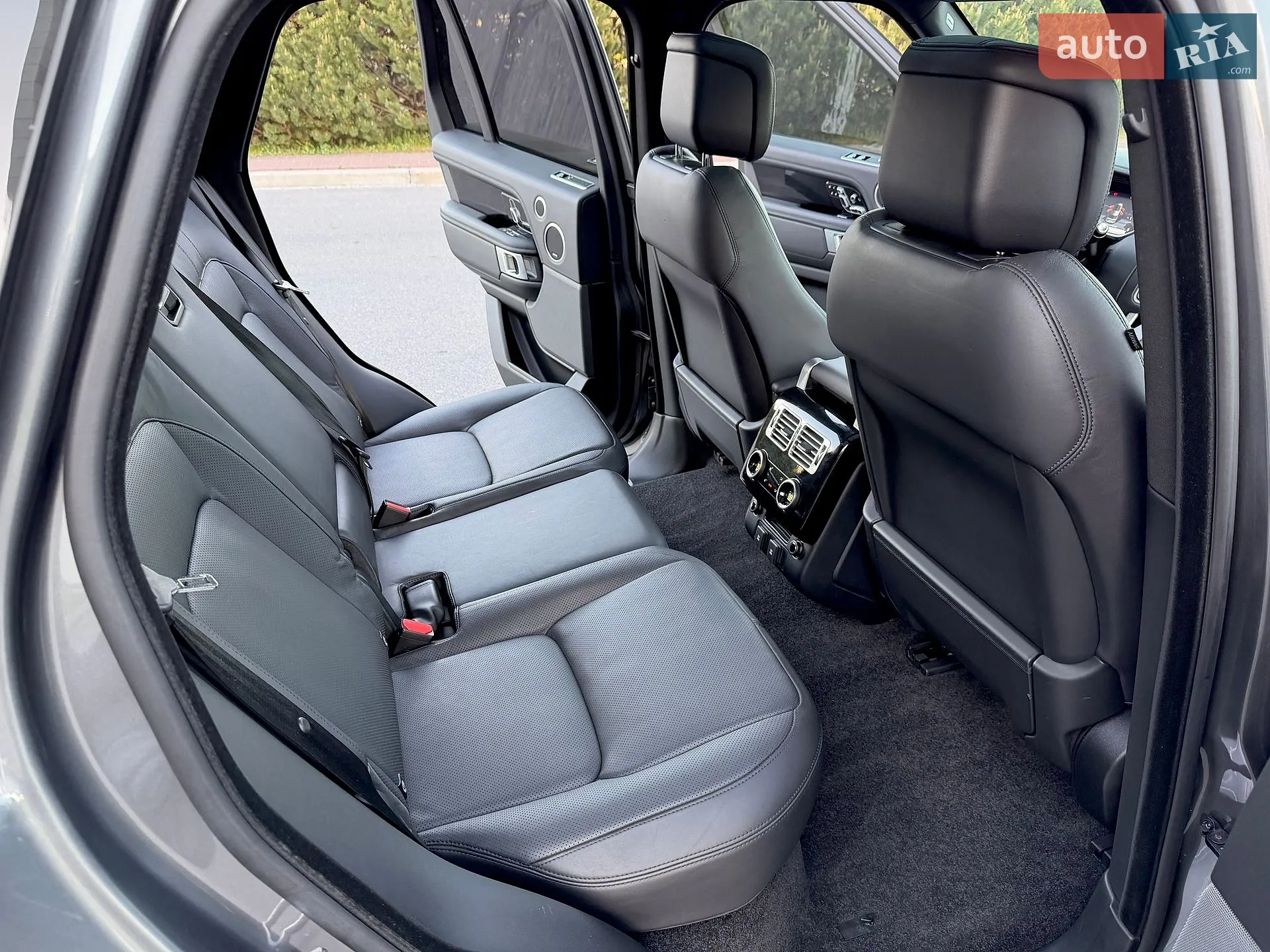 2018 Land Rover Range Rover - мініатюра 38