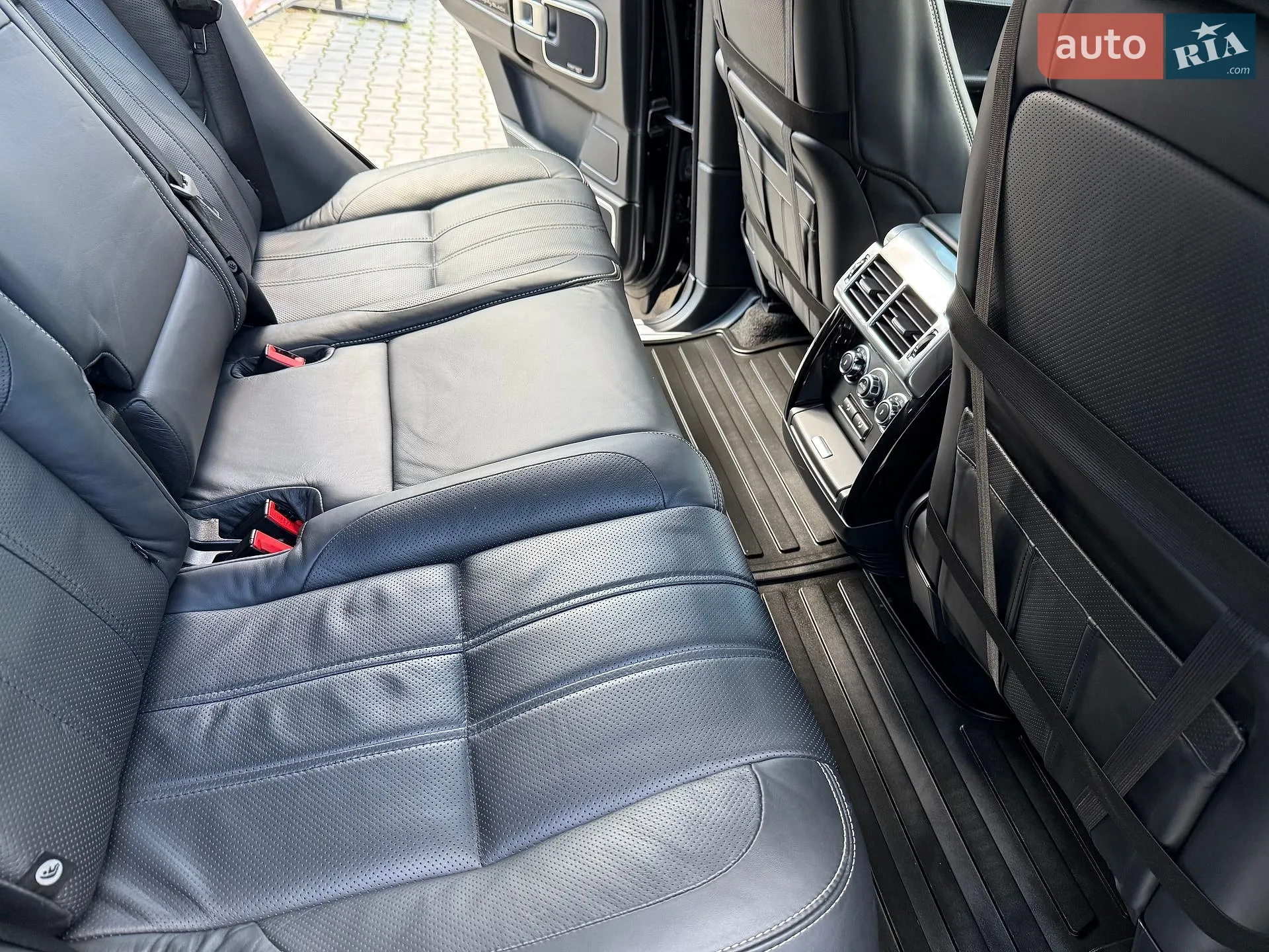 2011 Land Rover Range Rover - мініатюра 16