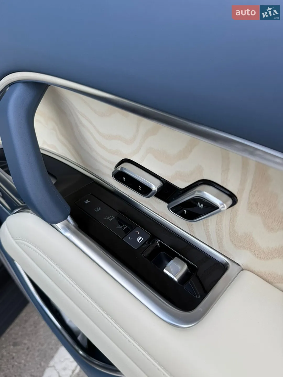 2025 Land Rover Range Rover - мініатюра 10