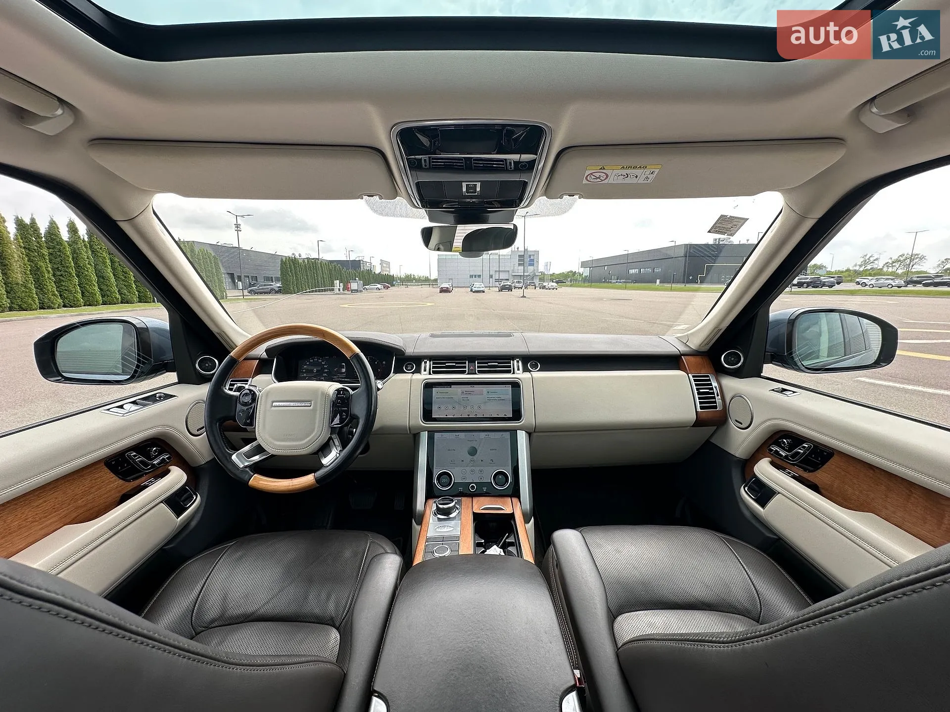 2018 Land Rover Range Rover - мініатюра 25