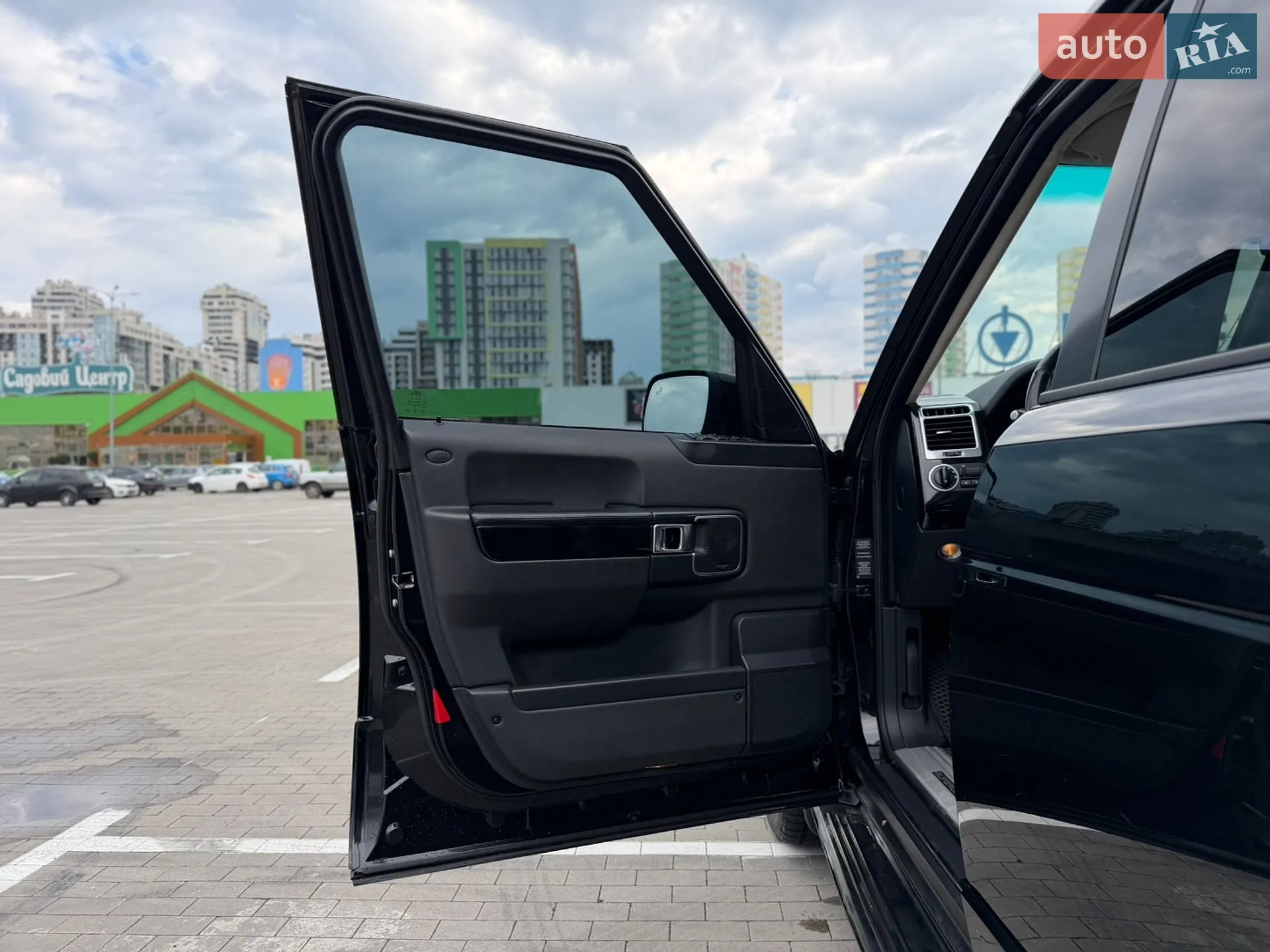 2010 Land Rover Range Rover - мініатюра 32