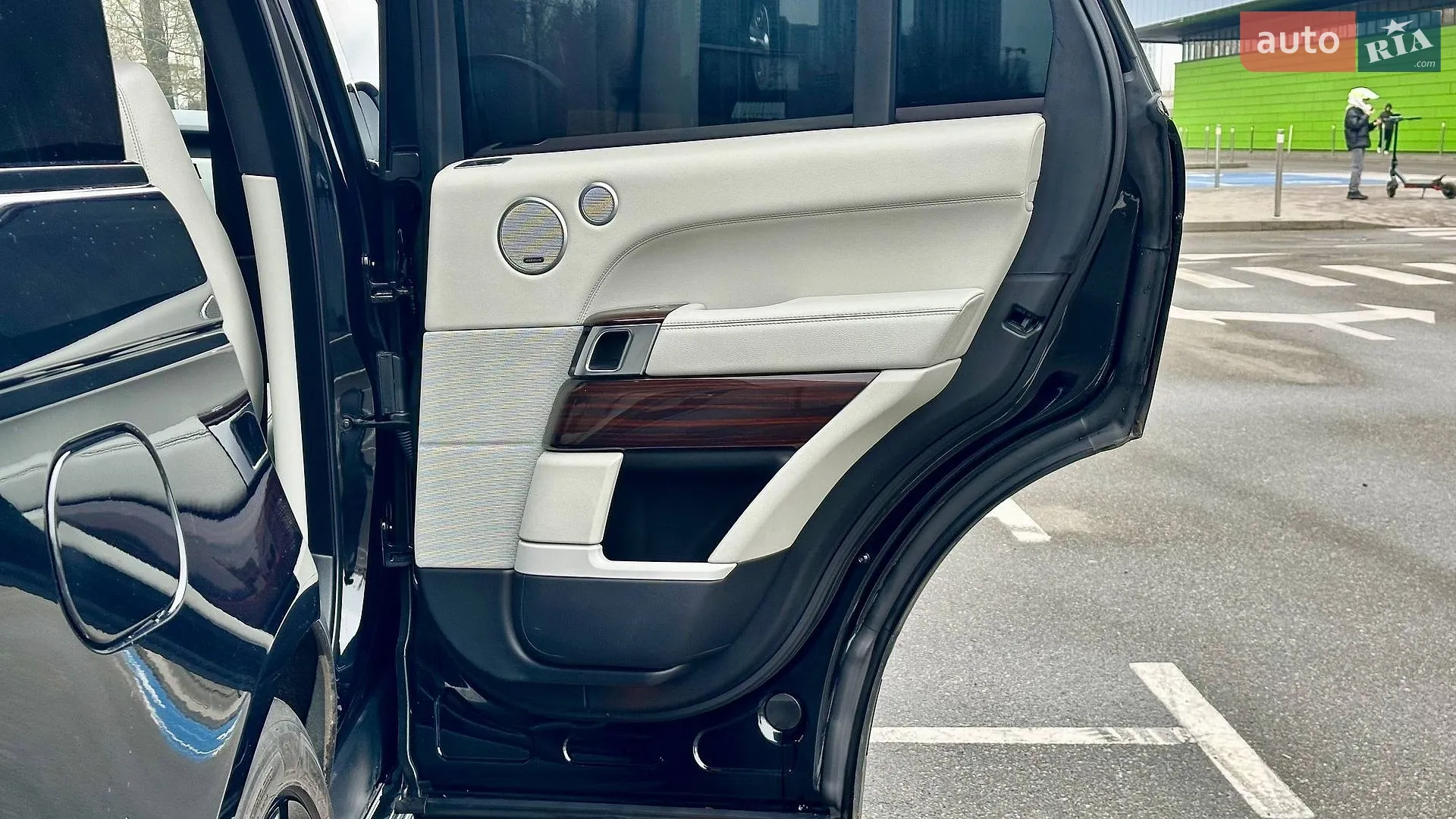 2017 Land Rover Range Rover - мініатюра 23