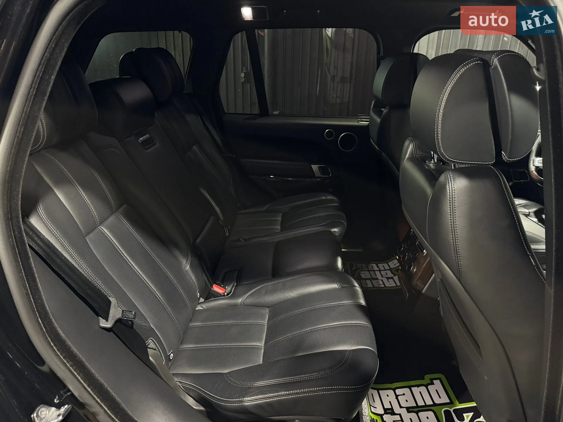2013 Land Rover Range Rover - мініатюра 29