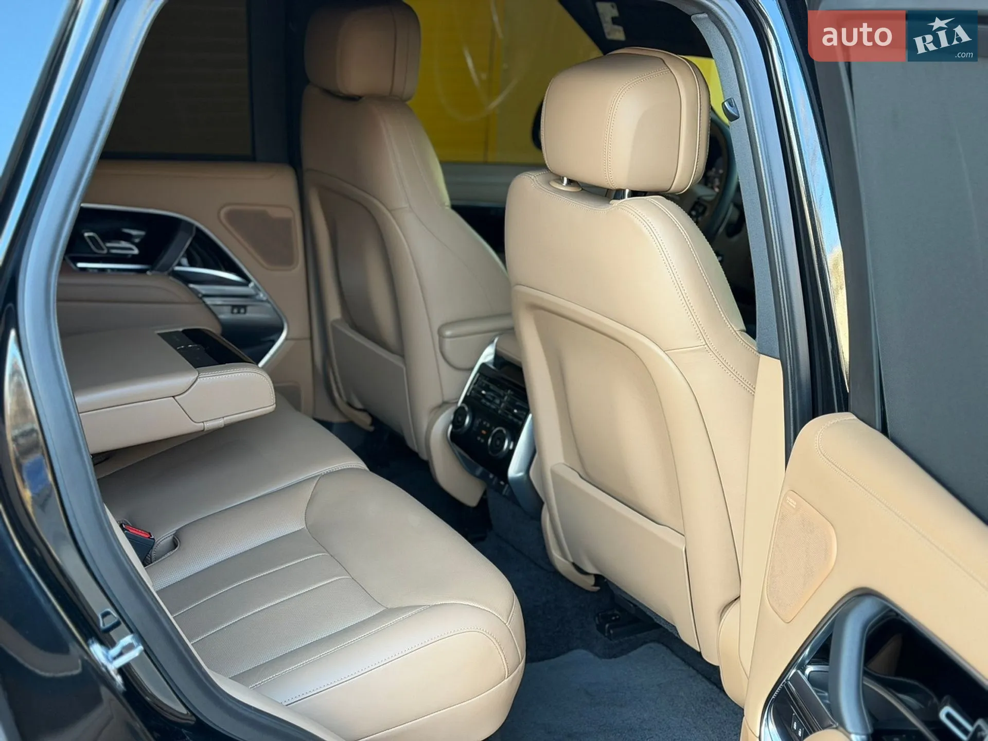 2023 Land Rover Range Rover - мініатюра 18