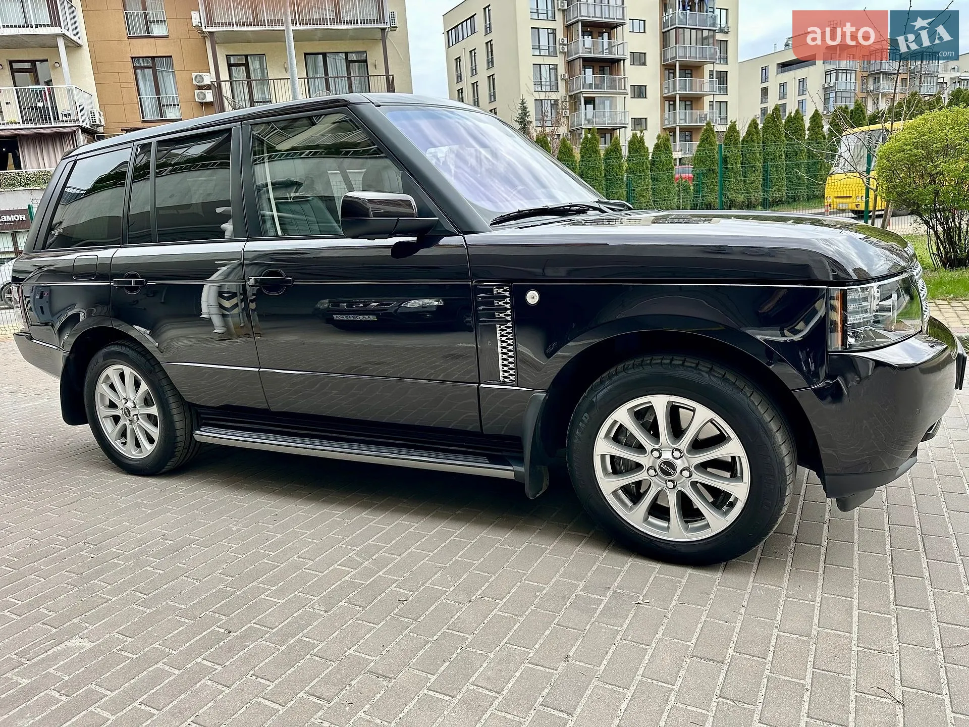 2012 Land Rover Range Rover - мініатюра 23