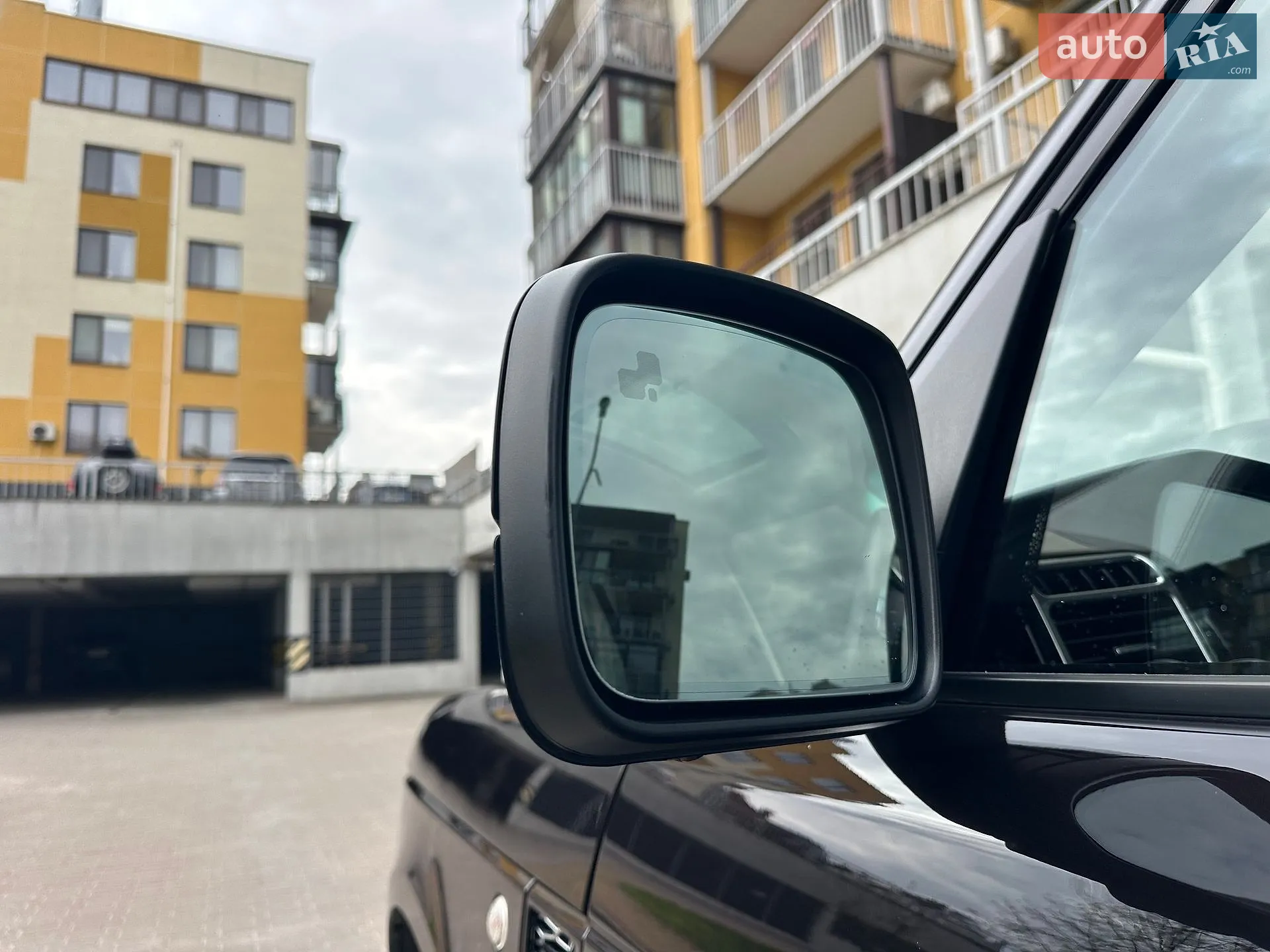 2012 Land Rover Range Rover - мініатюра 33