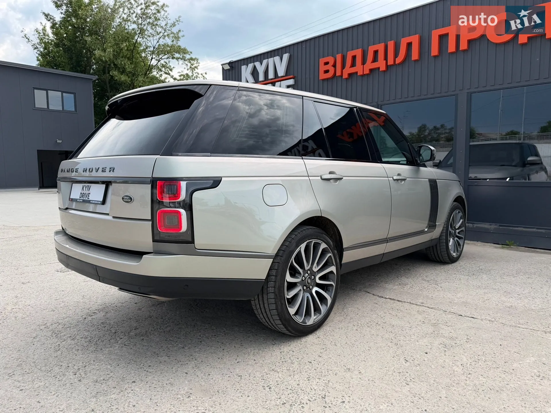 2019 Land Rover Range Rover - мініатюра 23