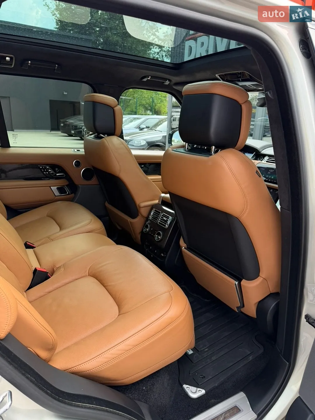 2019 Land Rover Range Rover - мініатюра 28
