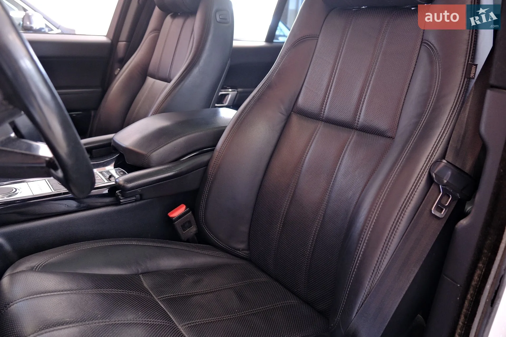 2014 Land Rover Range Rover - мініатюра 24