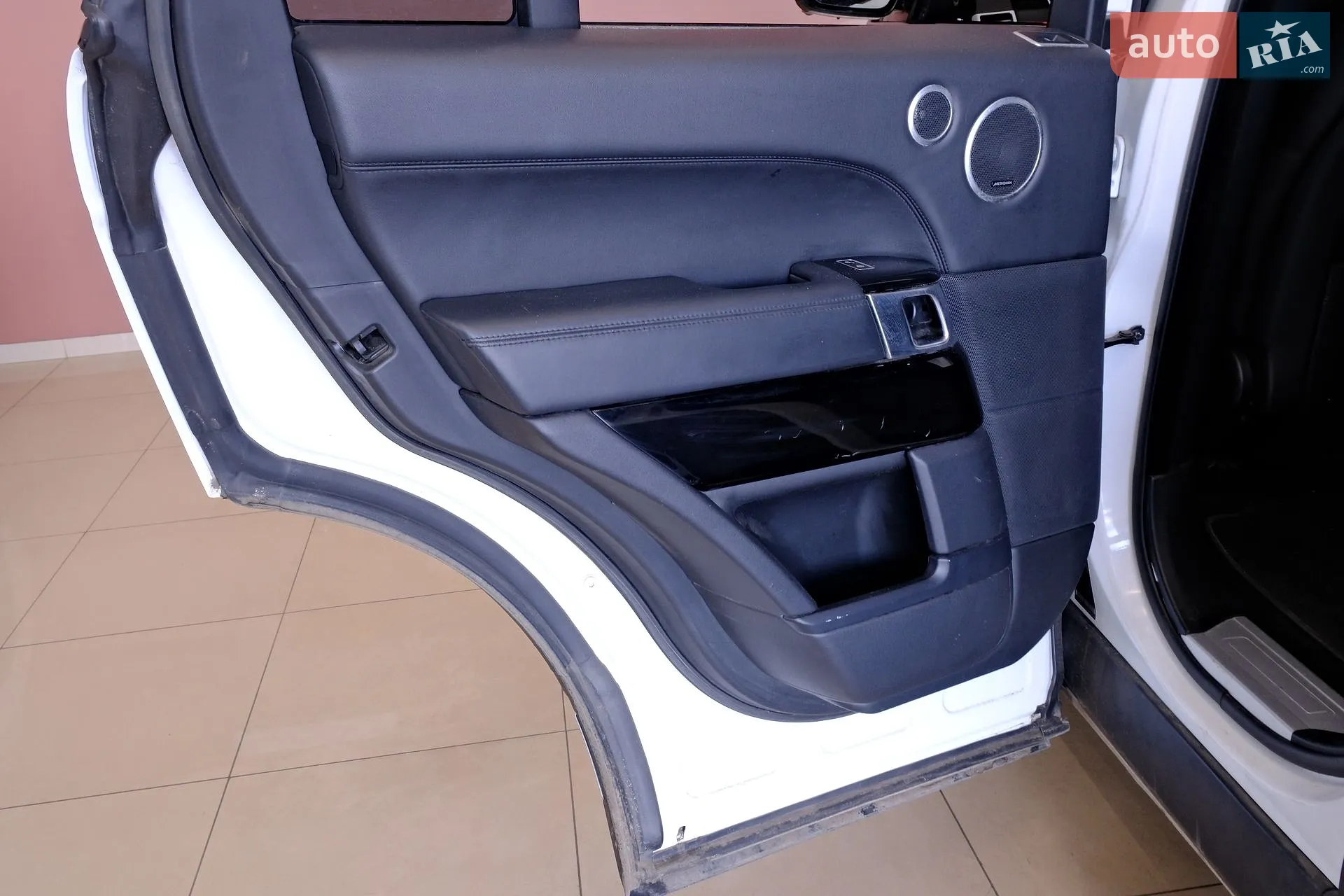 2014 Land Rover Range Rover - мініатюра 25