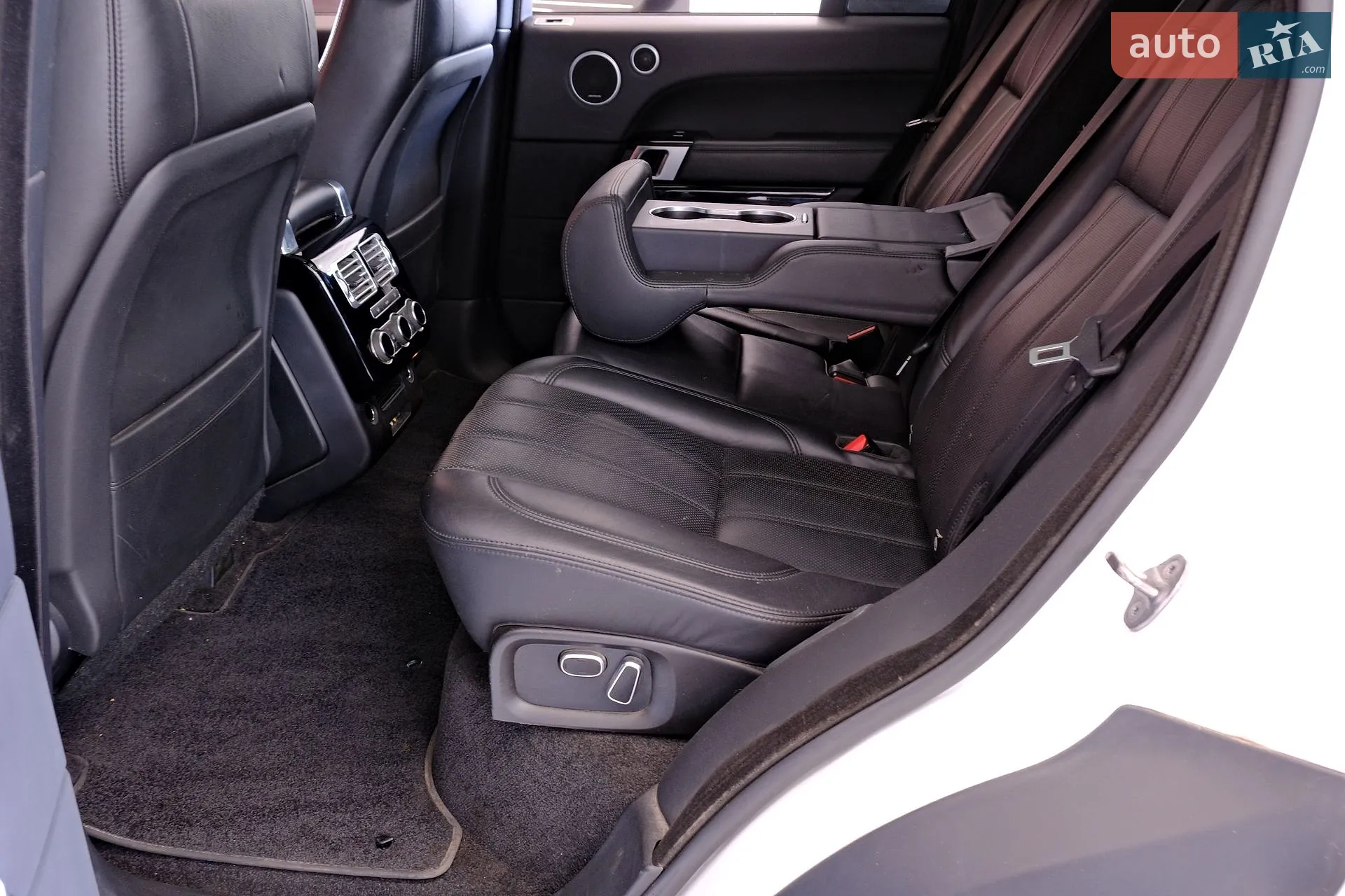 2014 Land Rover Range Rover - мініатюра 26