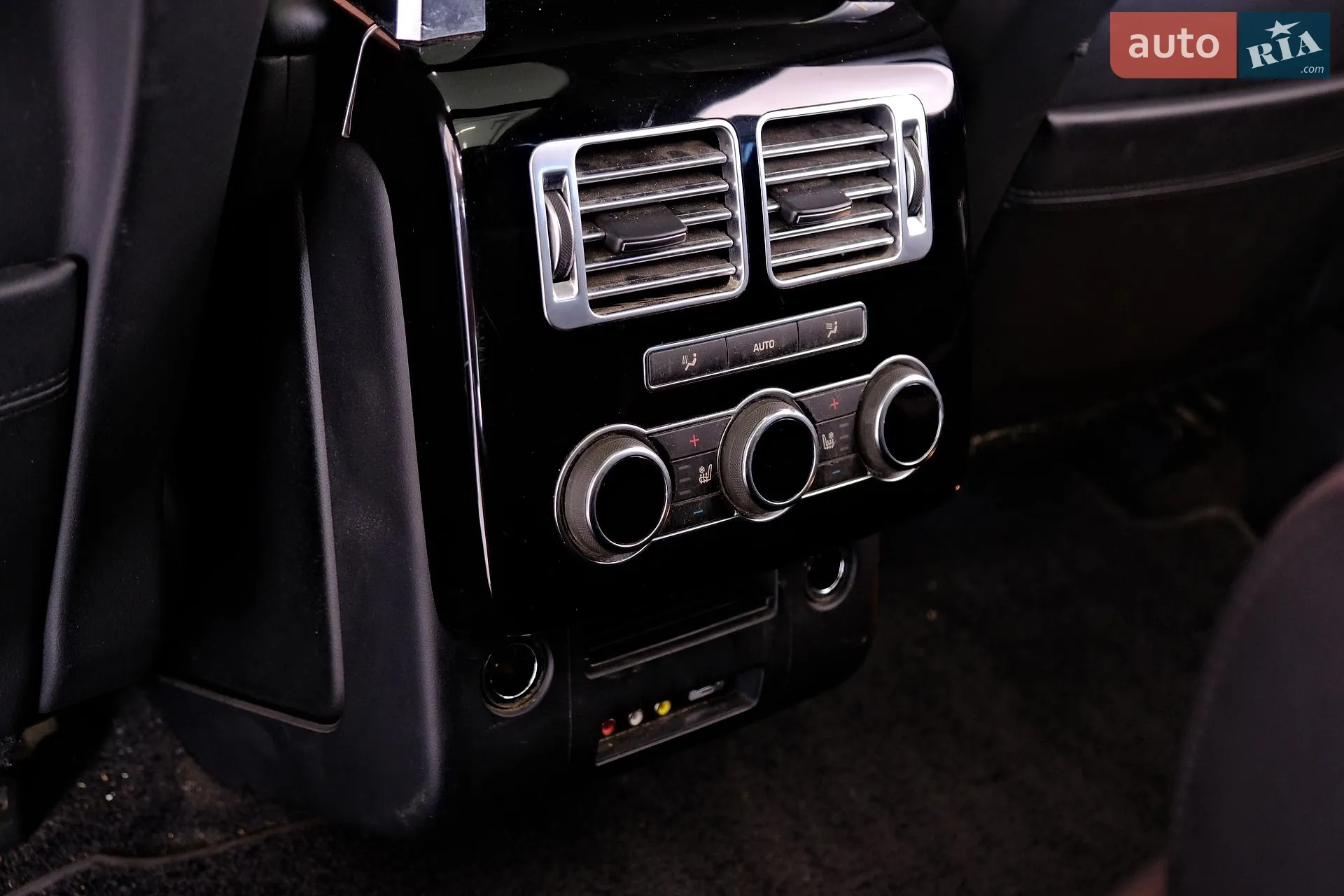 2014 Land Rover Range Rover - мініатюра 27