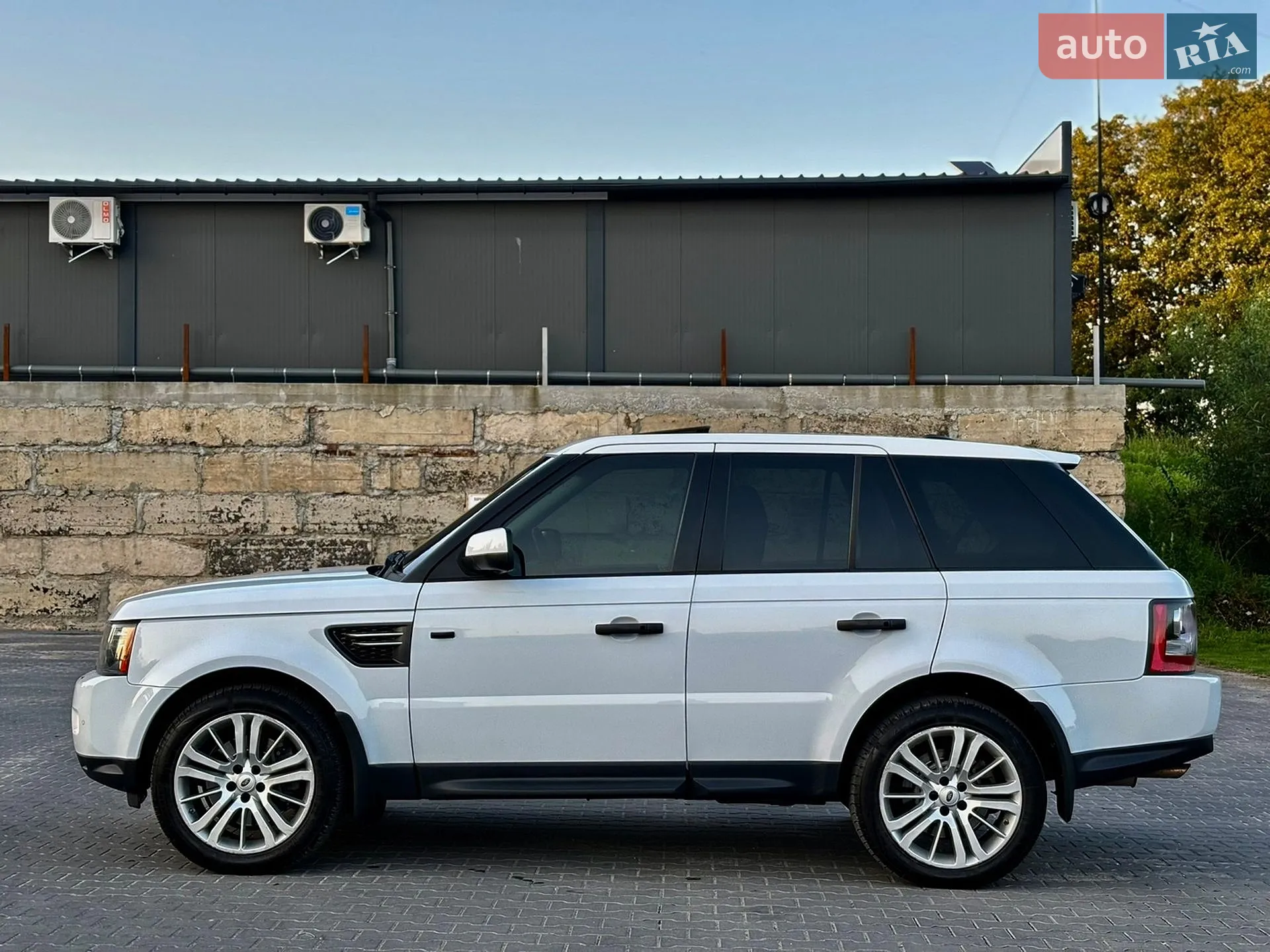 2011 Land Rover Range Rover - мініатюра 9
