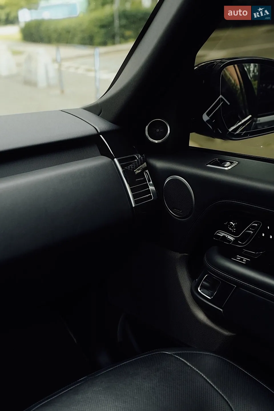 2018 Land Rover Range Rover - мініатюра 10