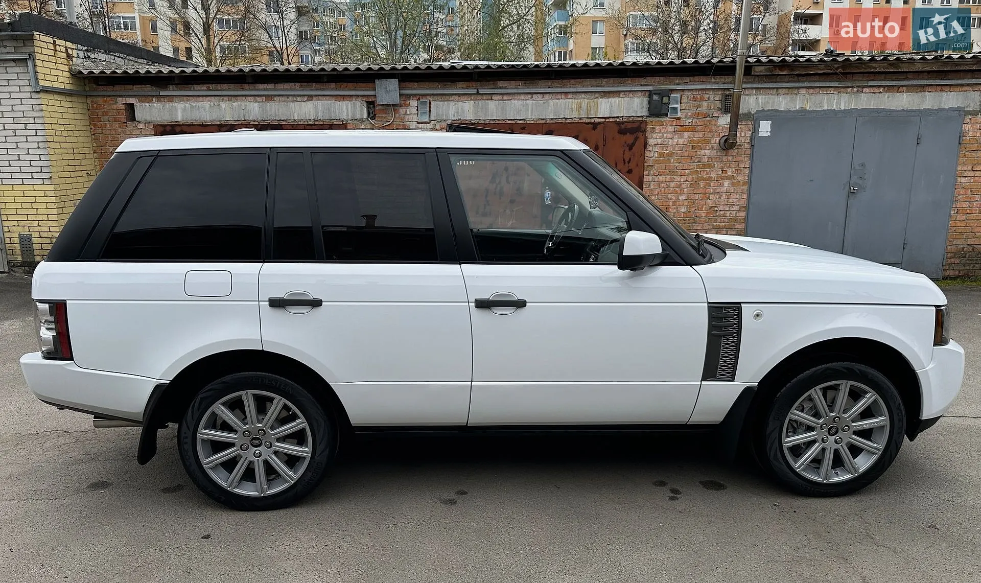 2010 Land Rover Range Rover - мініатюра 14