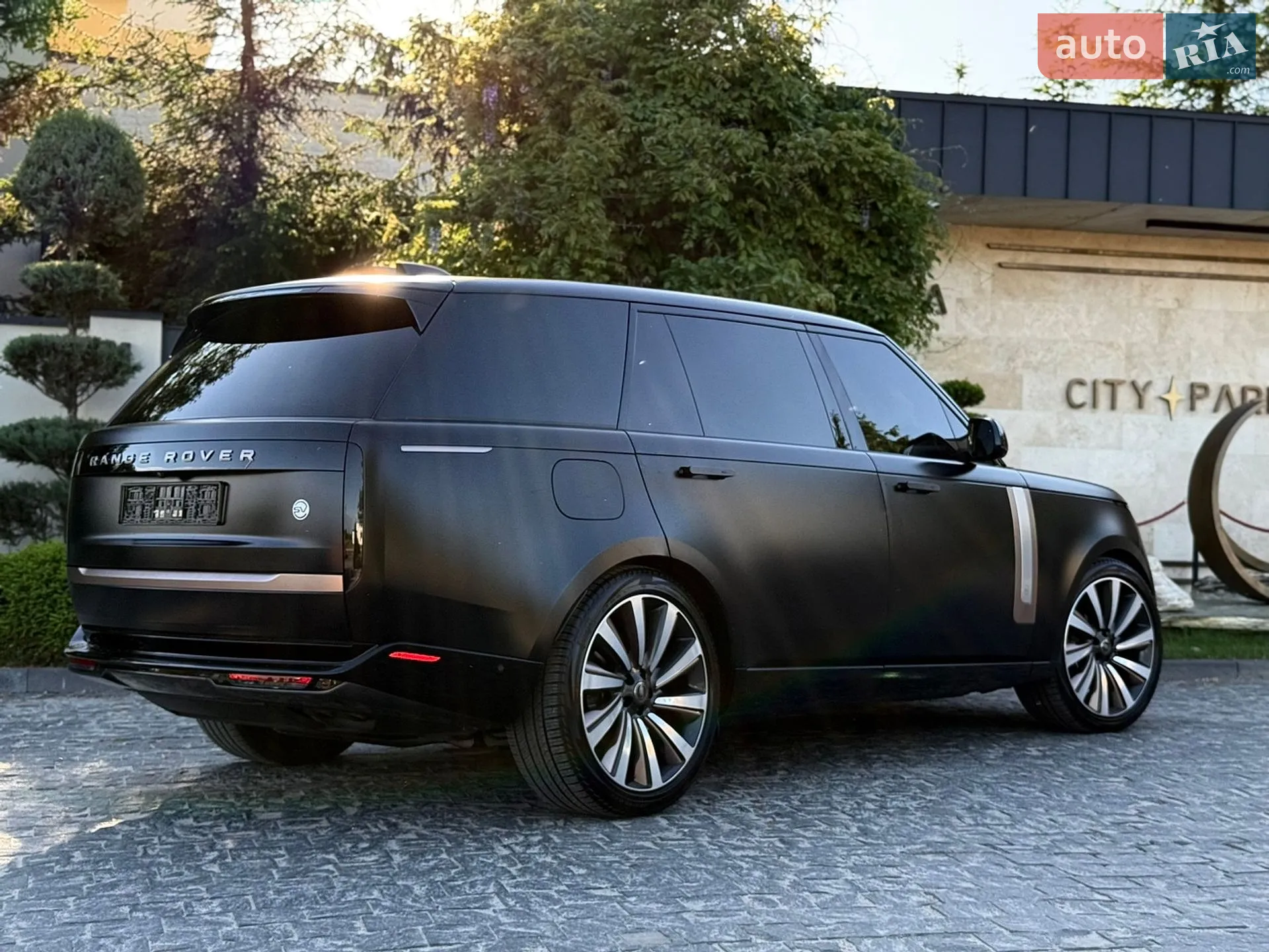 2023 Land Rover Range Rover - мініатюра 22