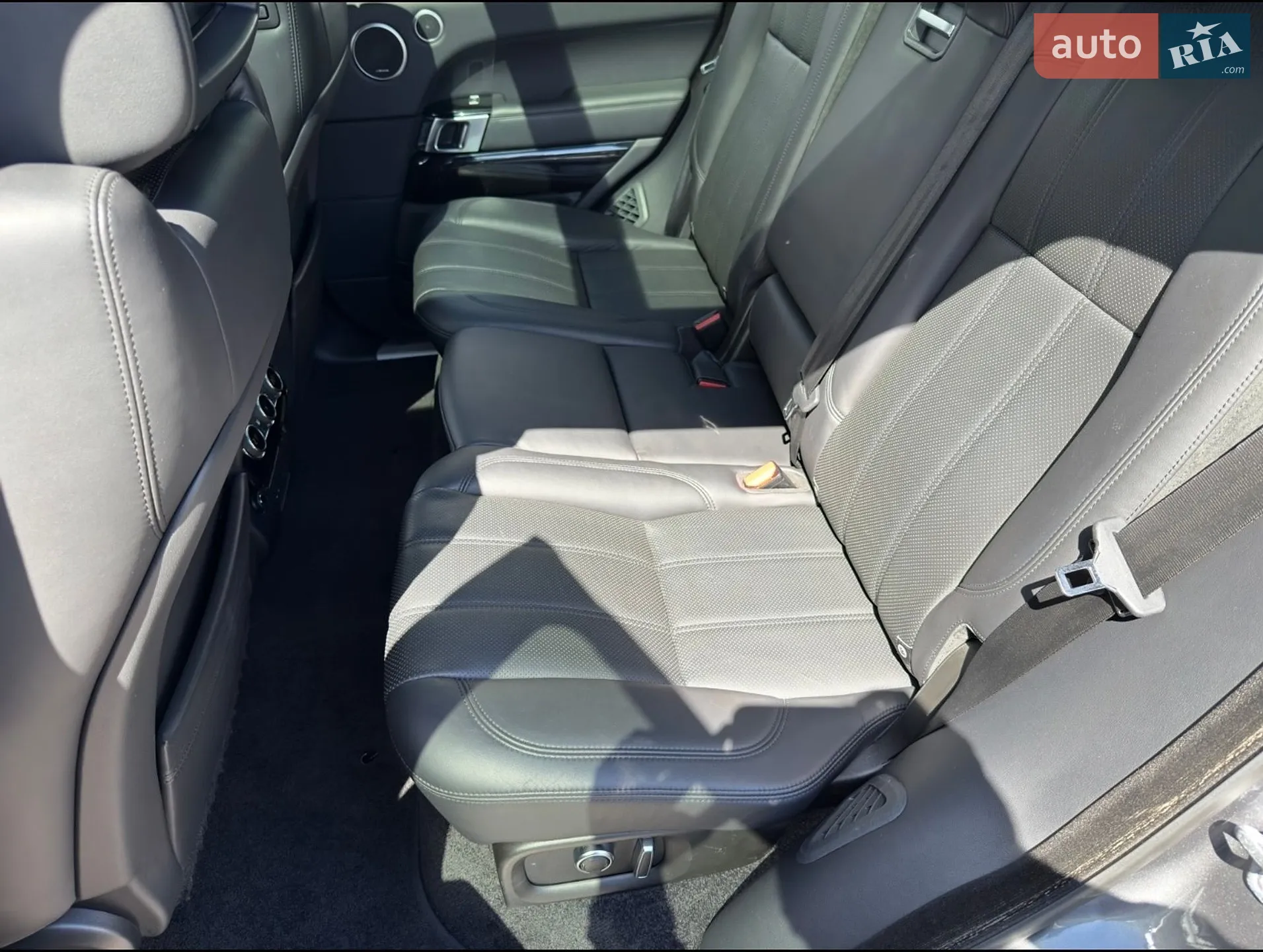 2015 Land Rover Range Rover - мініатюра 27