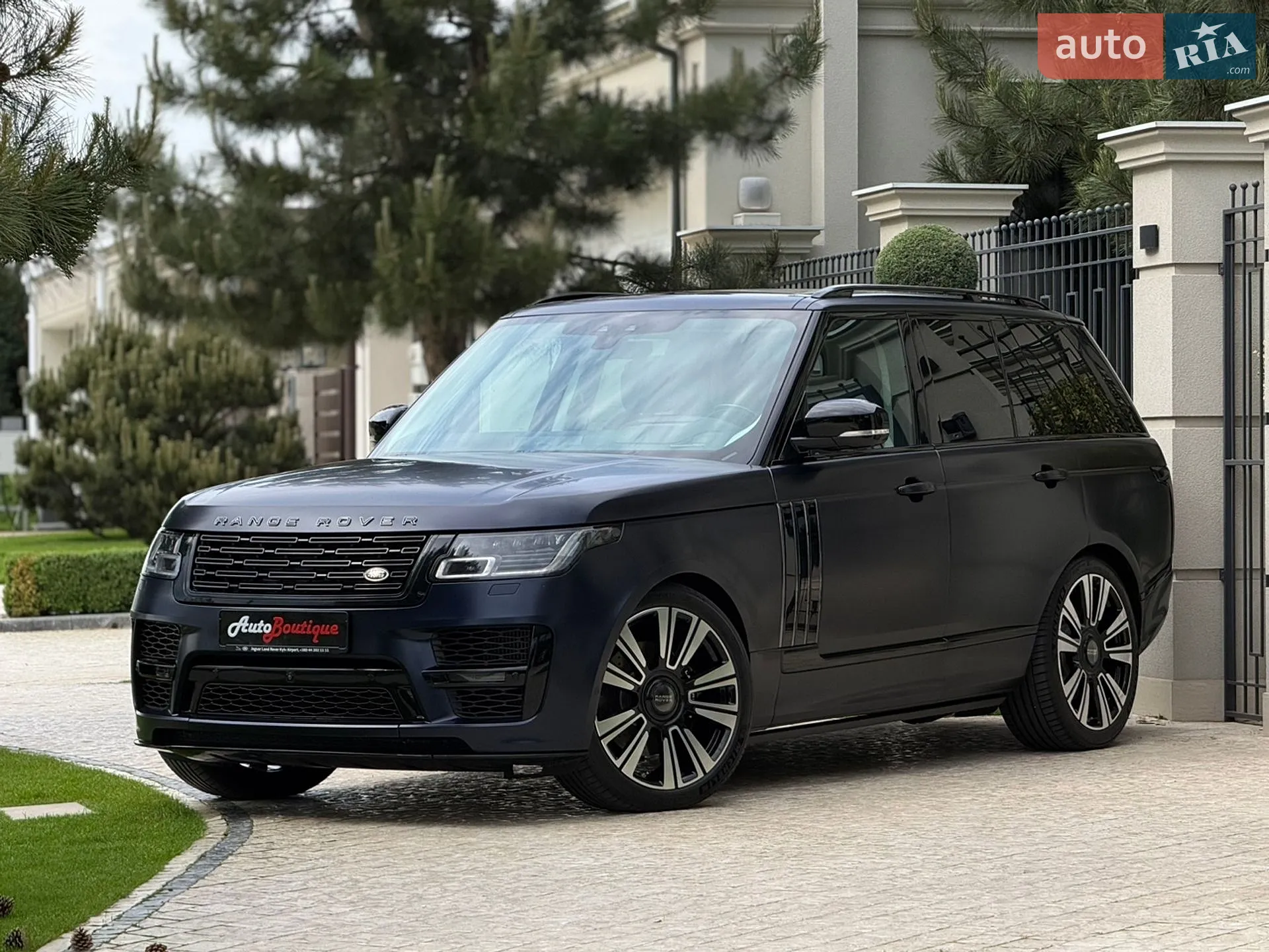 2019 Land Rover Range Rover - мініатюра 23