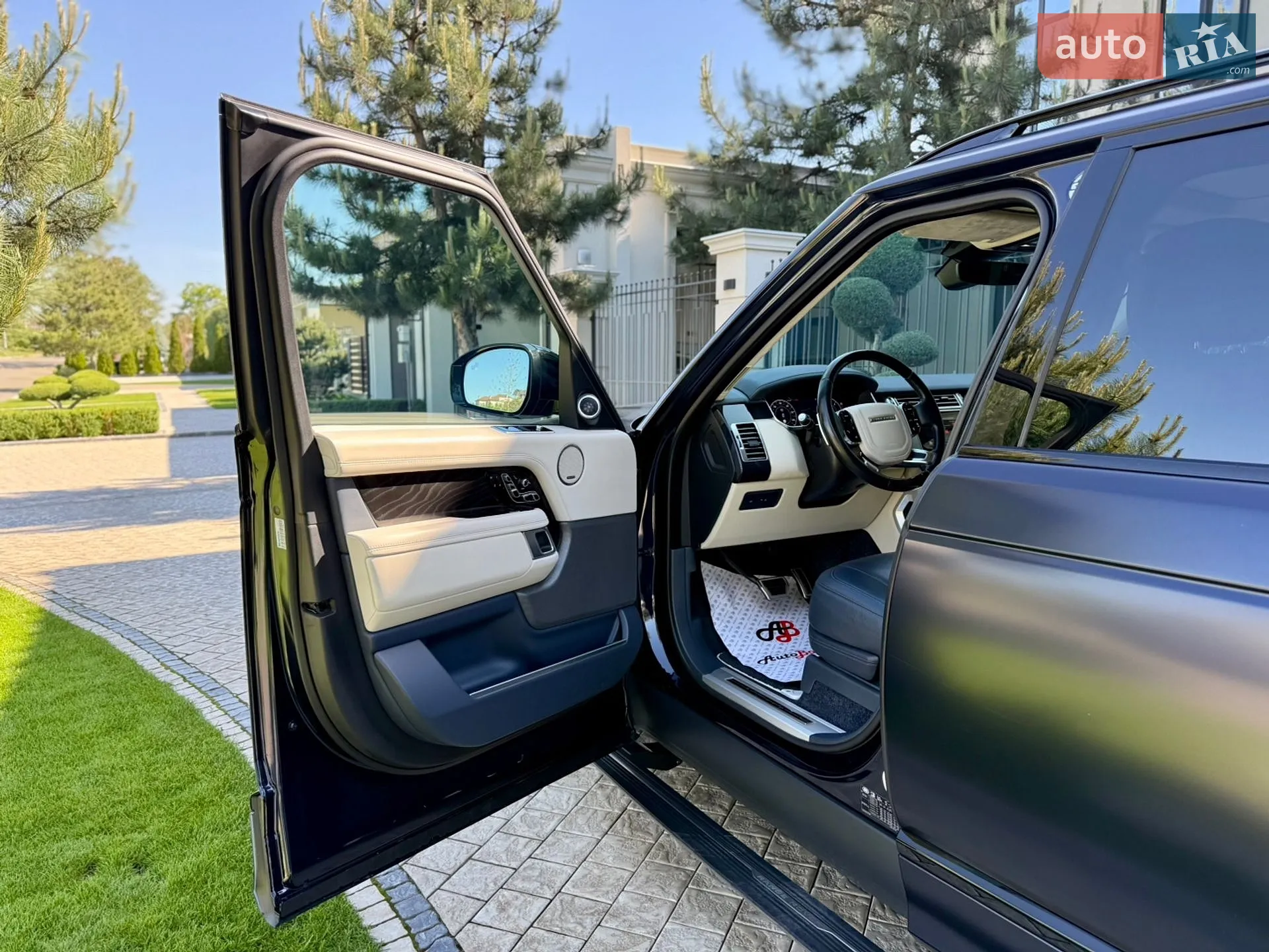 2019 Land Rover Range Rover - мініатюра 33
