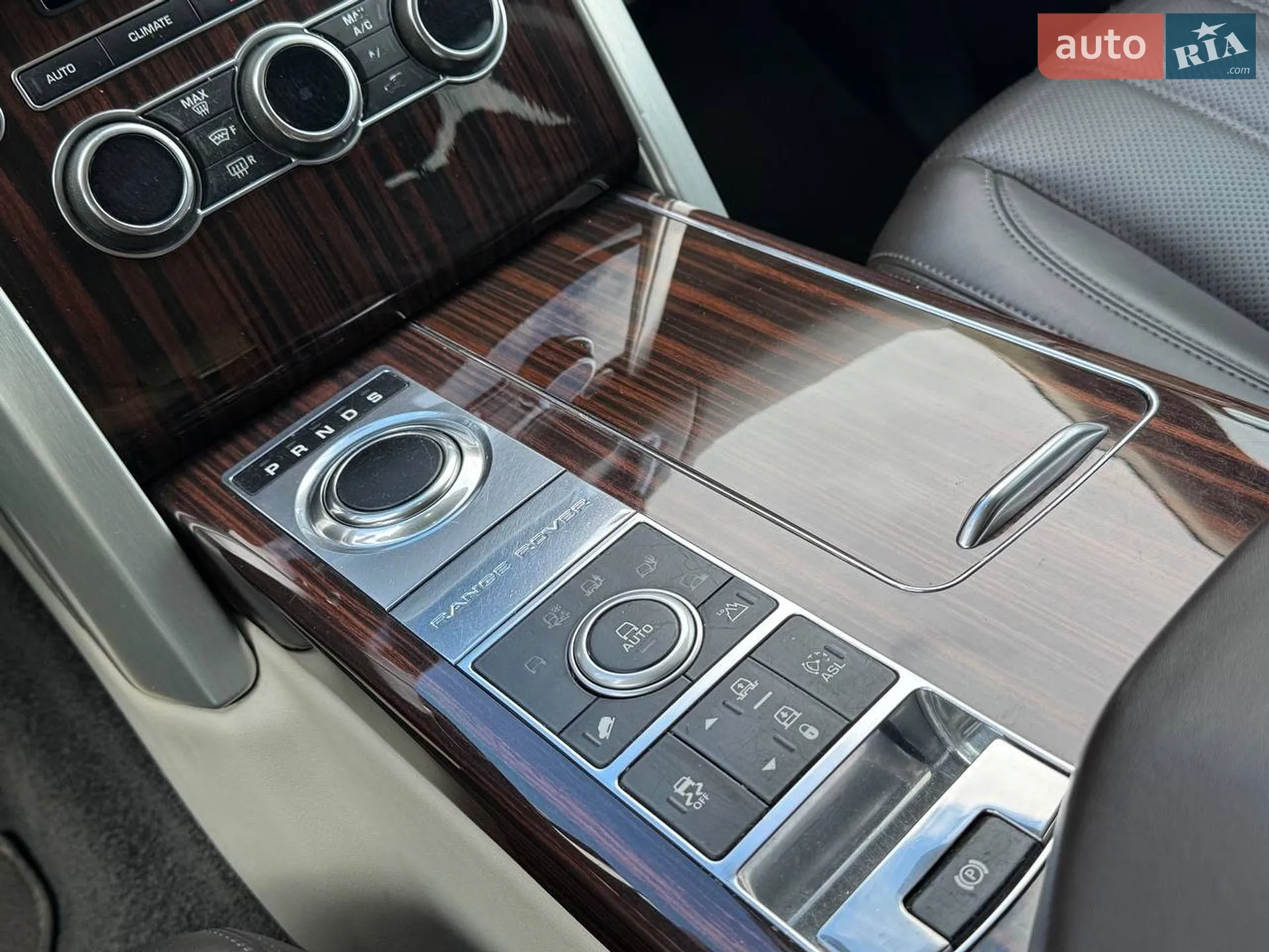 2013 Land Rover Range Rover - мініатюра 16