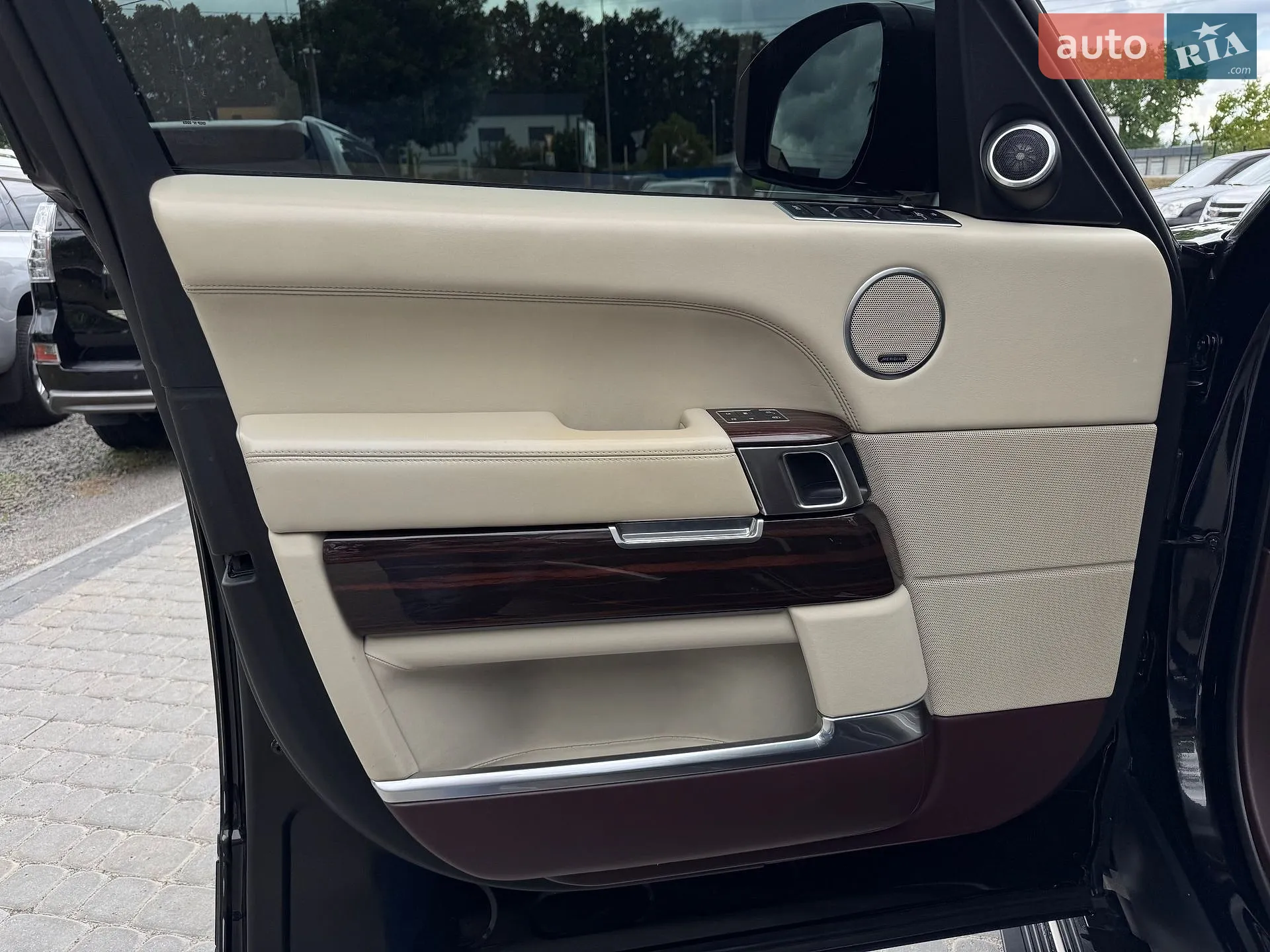 2013 Land Rover Range Rover - мініатюра 23