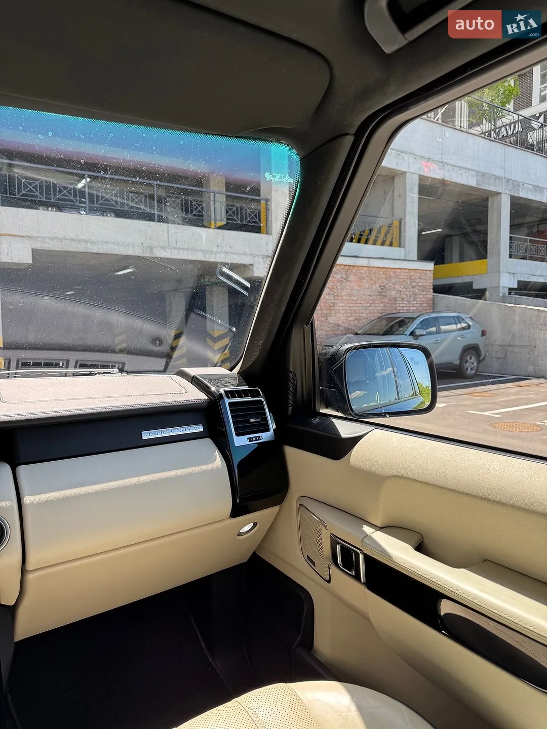 2010 Land Rover Range Rover - мініатюра 13