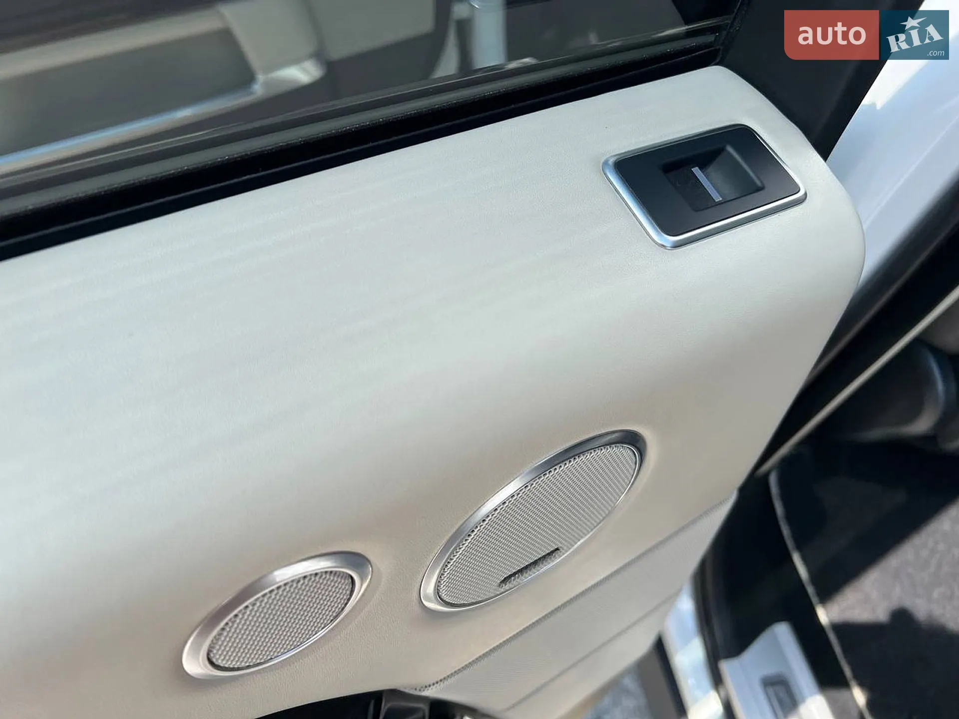 2014 Land Rover Range Rover - мініатюра 44