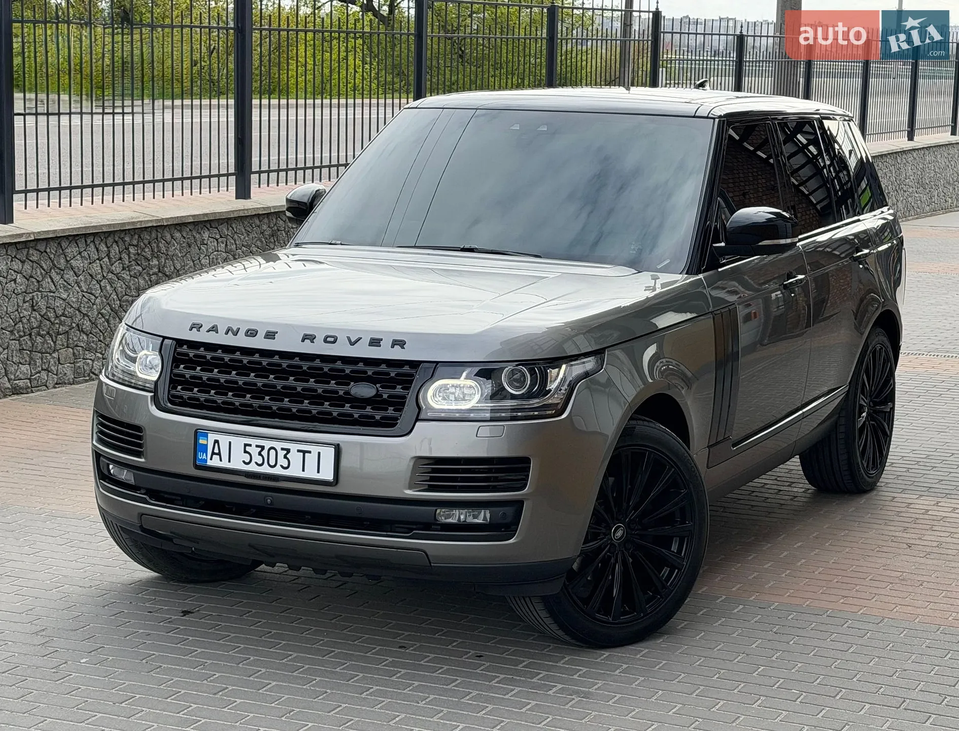 2017 Land Rover Range Rover - мініатюра 15