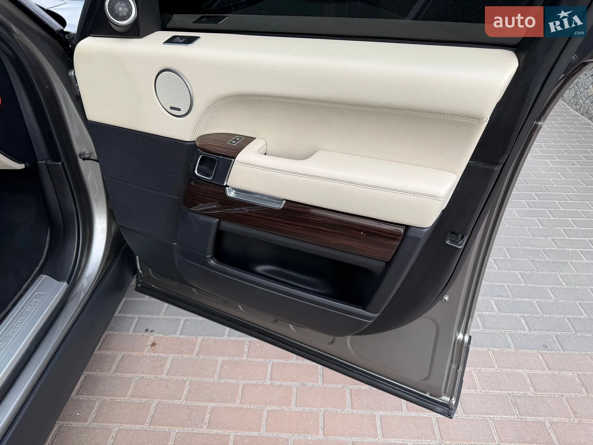 2017 Land Rover Range Rover - мініатюра 47