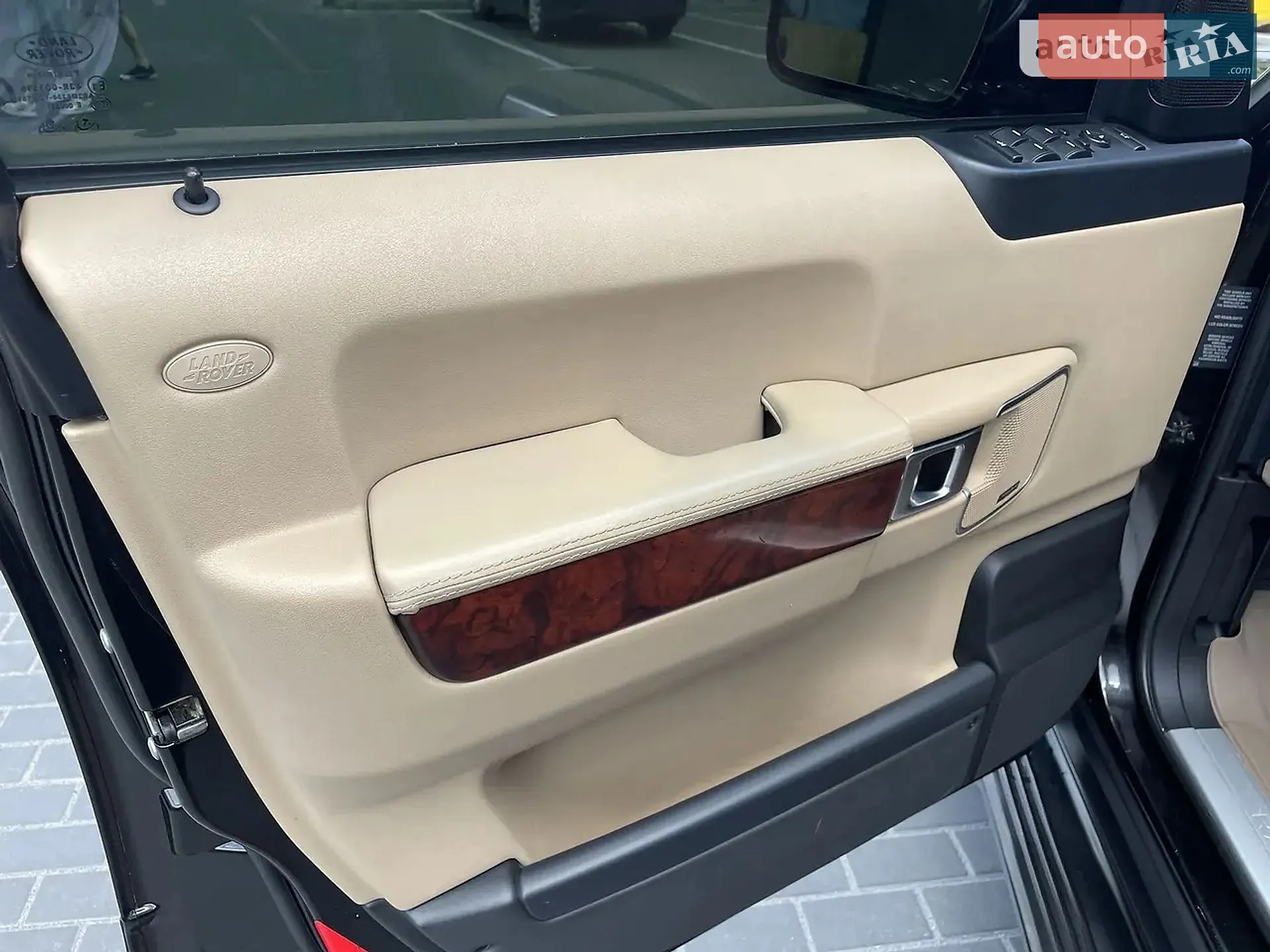 2010 Land Rover Range Rover - мініатюра 17