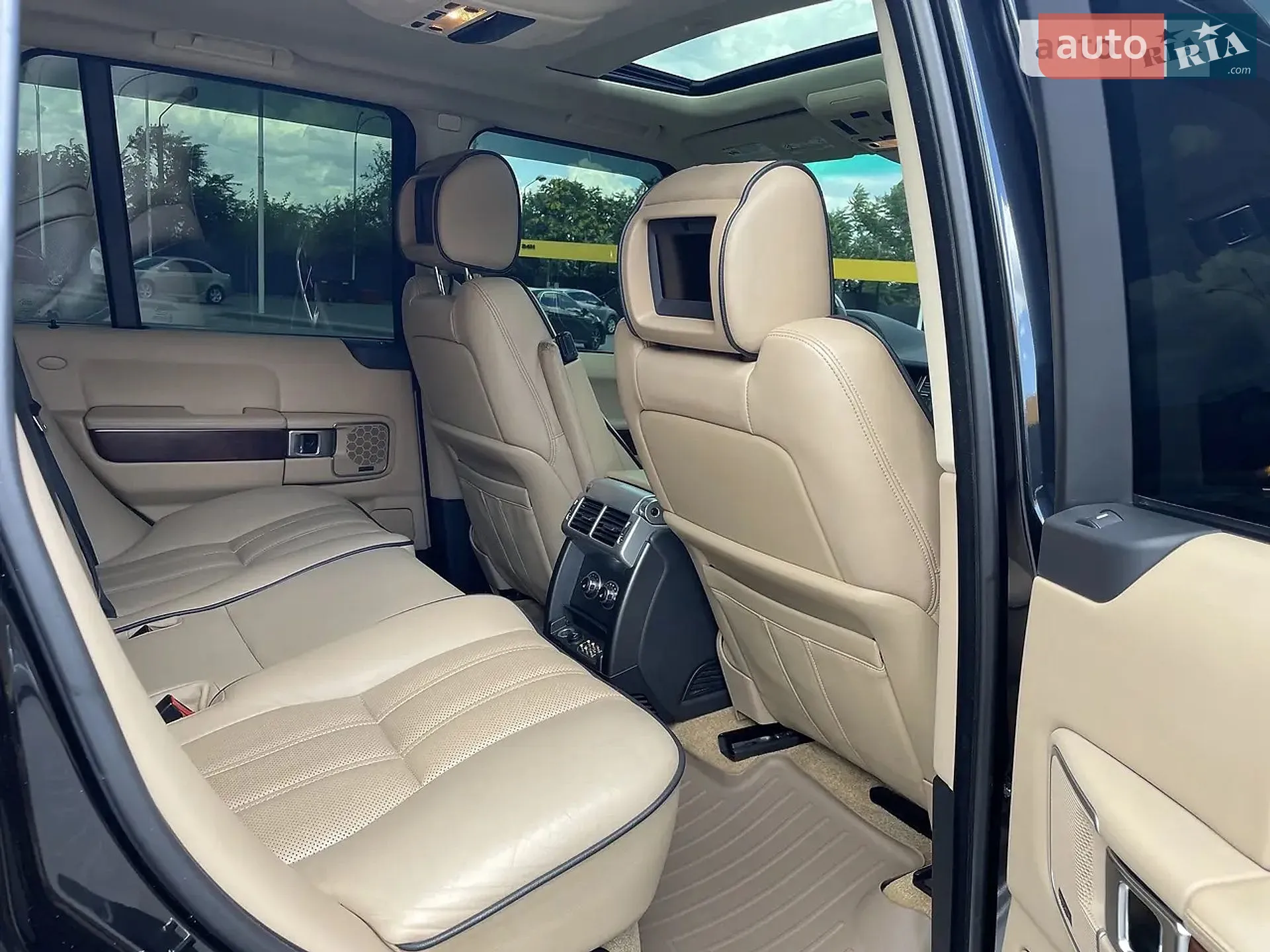 2010 Land Rover Range Rover - мініатюра 31